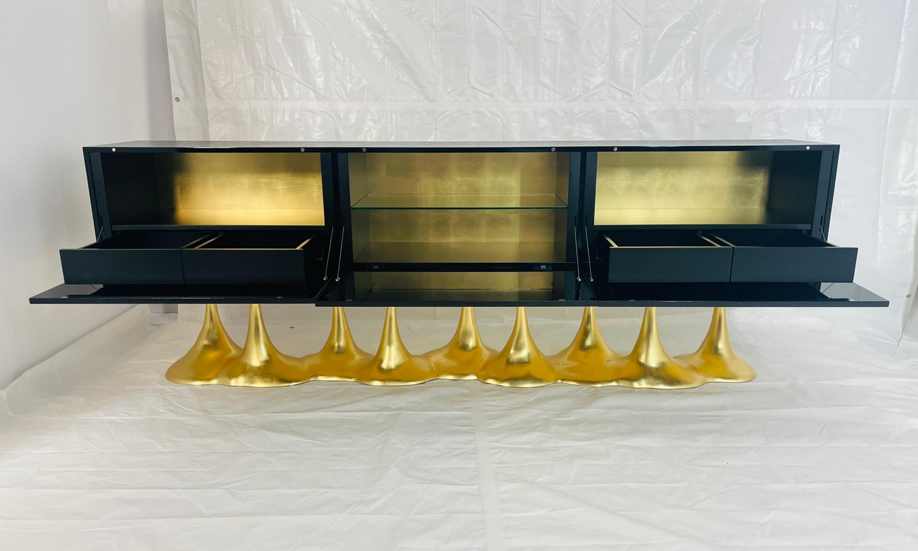 XXI secolo e contemporaneo Credenza scultorea 