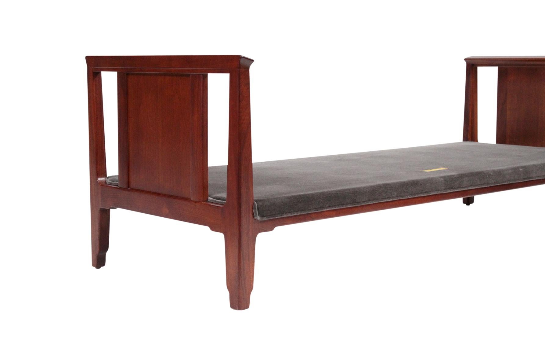 Janus Daybed by Edward Wormley for Dunbar 5