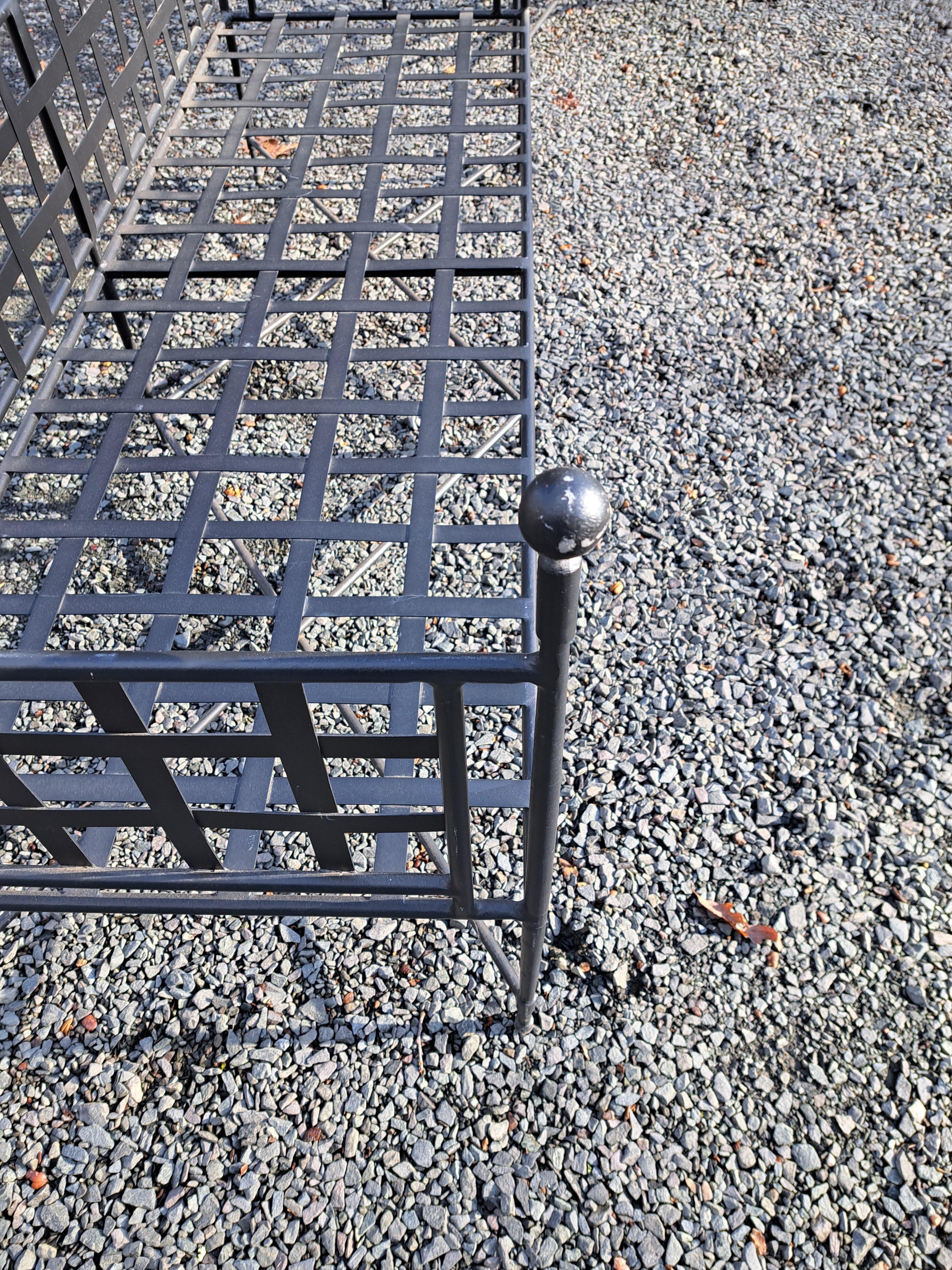 Paire de canapés de smoking Amalfi à 3 places de style Salterini Janus et Cie en vente 2