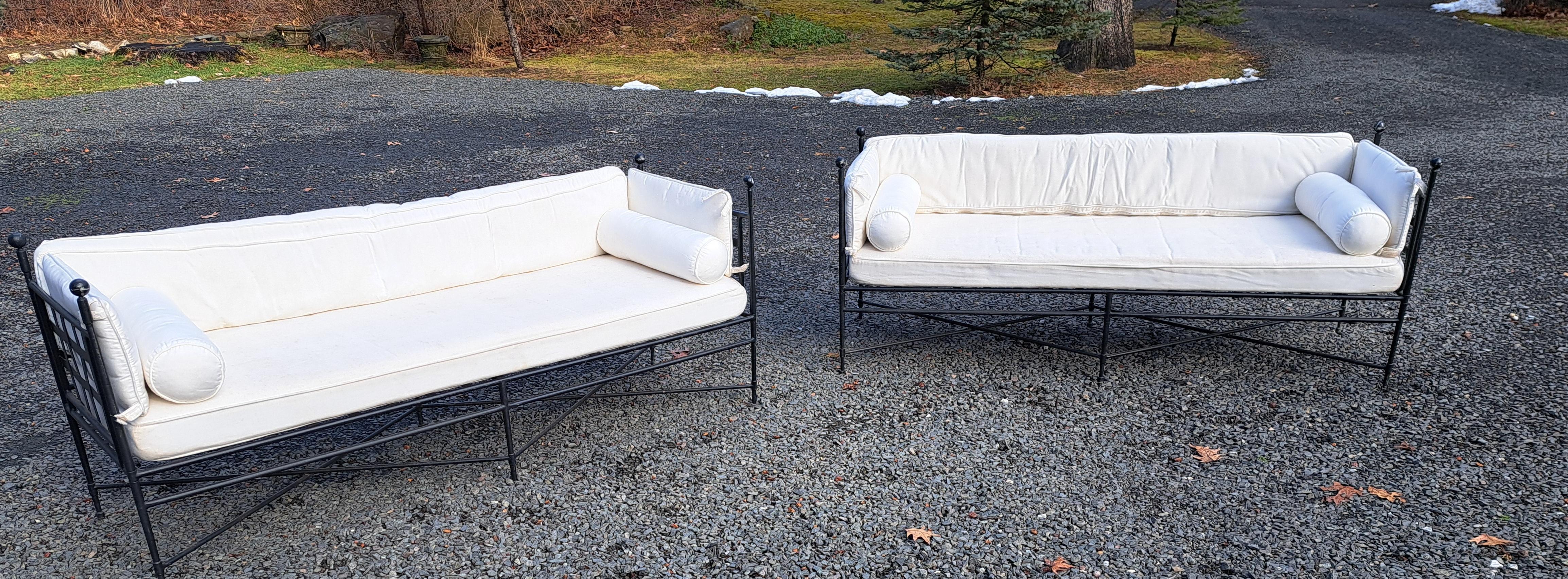 Paire de canapés de smoking Amalfi à 3 places de style Salterini Janus et Cie en vente 4