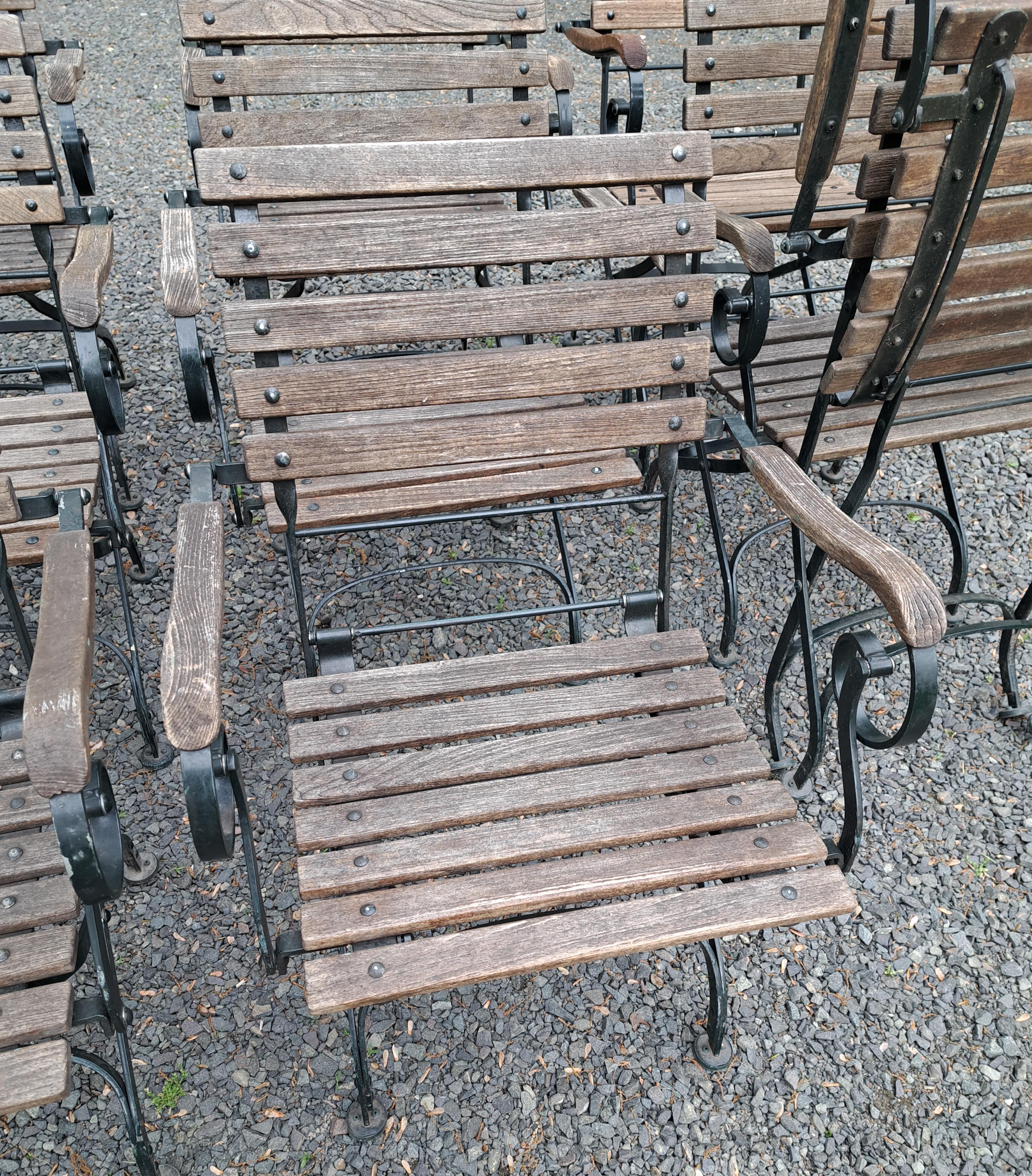 Janus et Cie Weishaupl Sedie da Giardino Pieghevoli in Ferro e Wood Set di Dodici in vendita 4