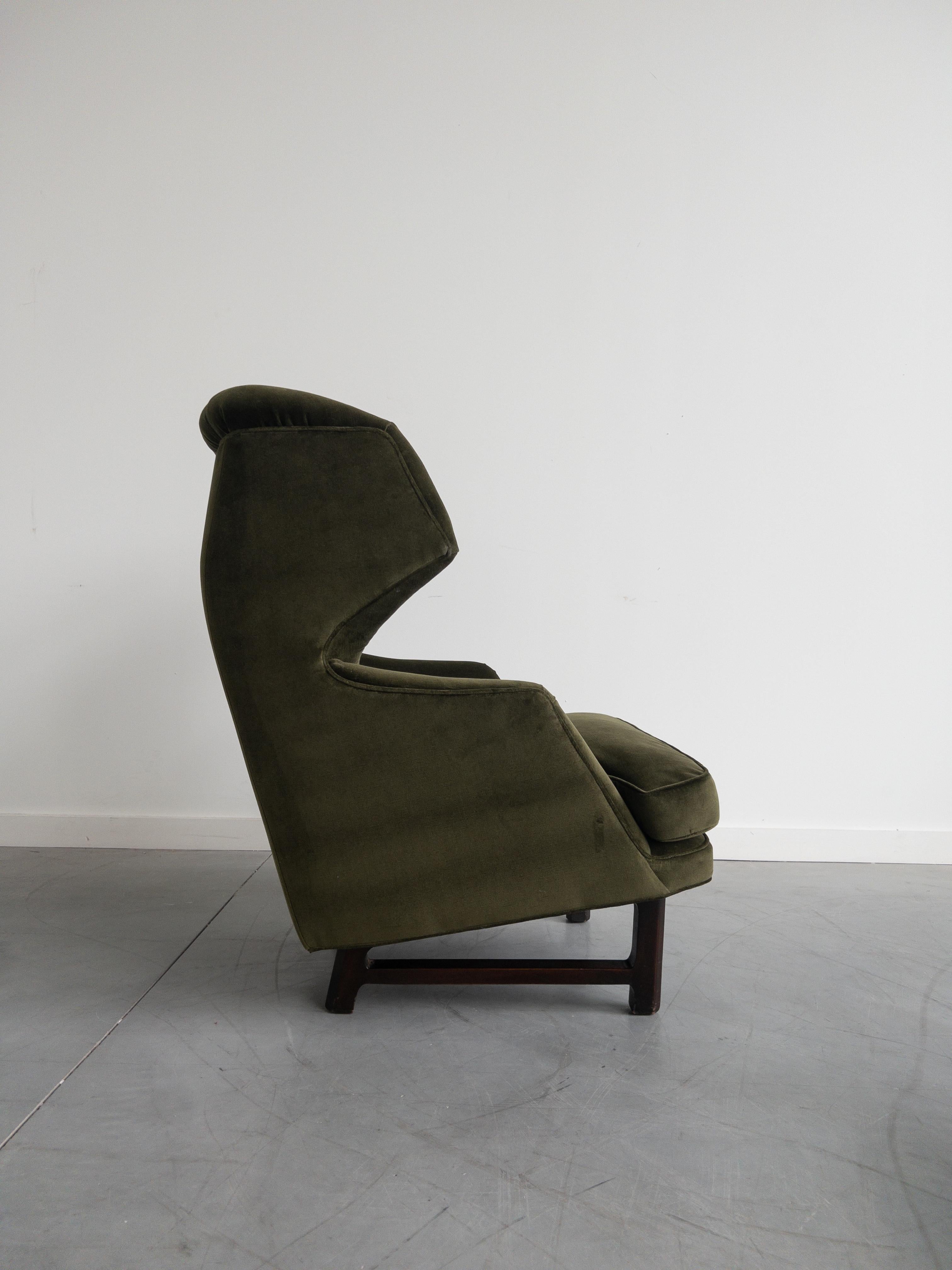 Janus Wing Chair and Ottoman by Edward Wormley for Dunbar In Good Condition In New York, NY
