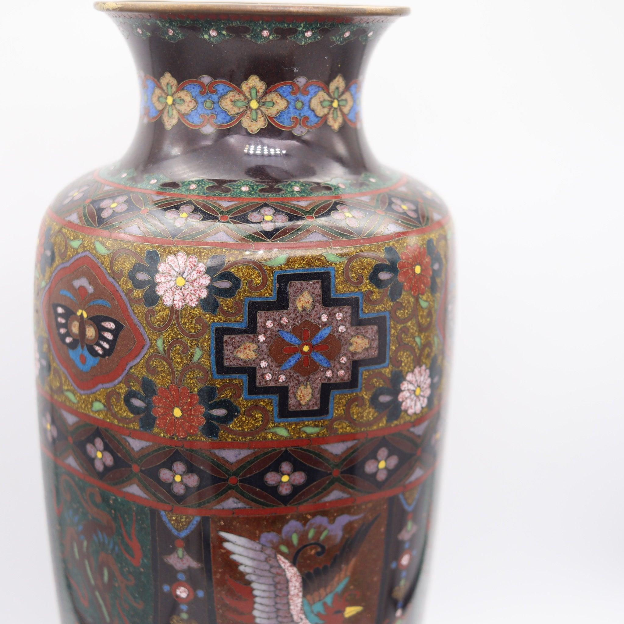 Cloissoné JAPAN 1890-1900 Meiji Period Decorative Six-sided Vase In Cloisonné Enamel For Sale