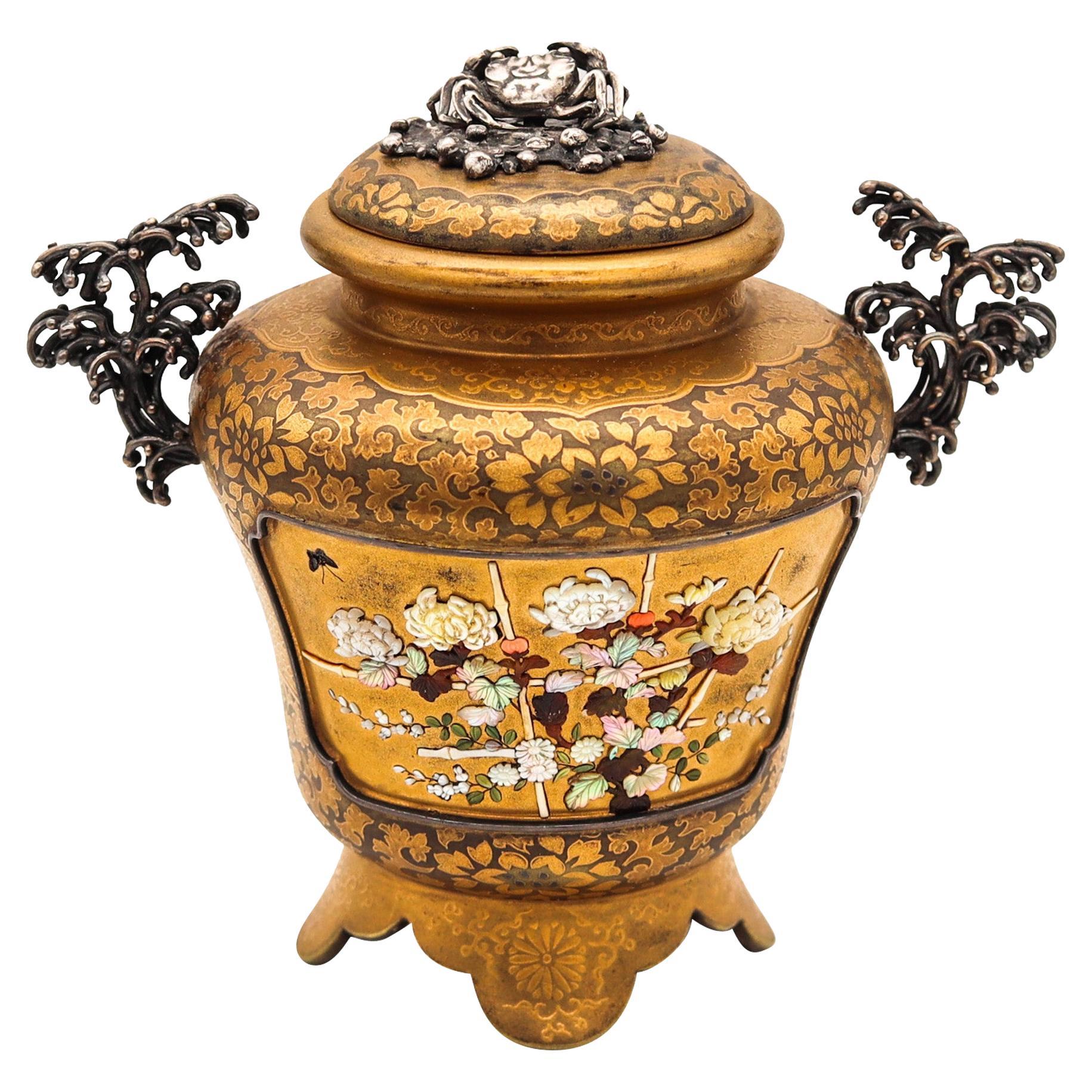 Japan 1890 Meiji Shibayama Round Urn in Gilded Wood and Sterling Silver For Sale