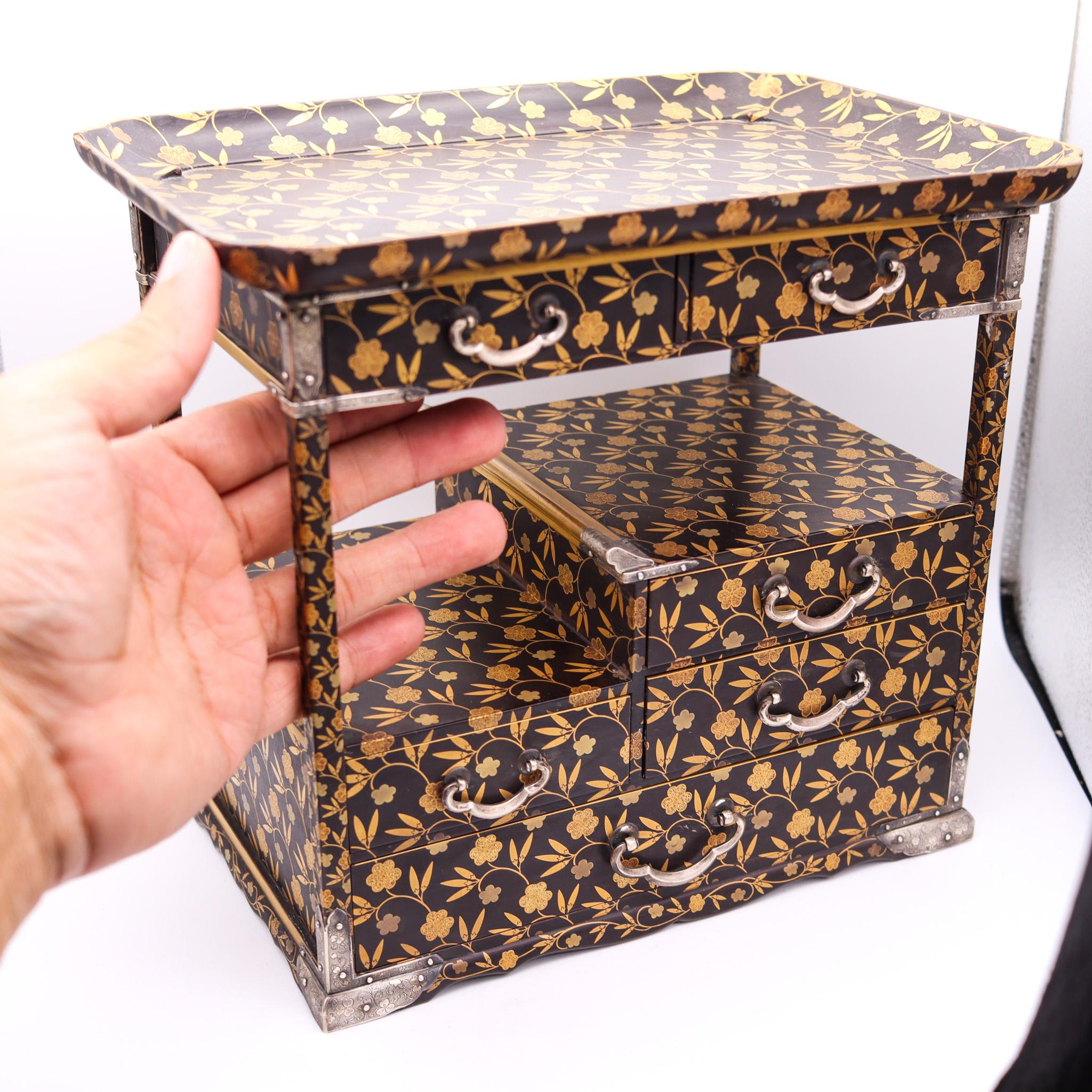 Japan 1900 Meiji Miniature Hanagamidai Cabinet in Gilded Wood & Sterling Silver For Sale 2