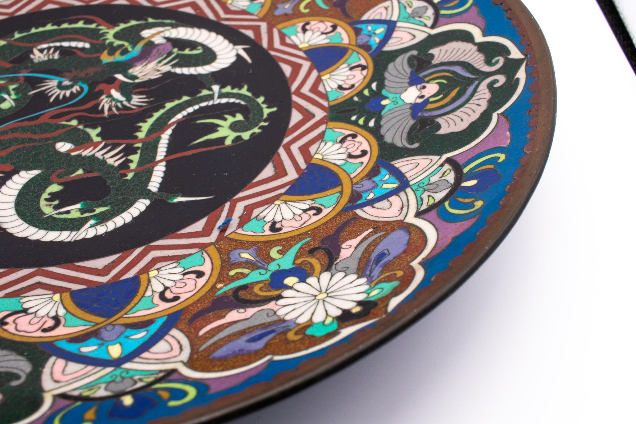 Japanese Japan 1900 Meiji Period Charger With A Dragon In Cloisonné Multicolor Enamel For Sale