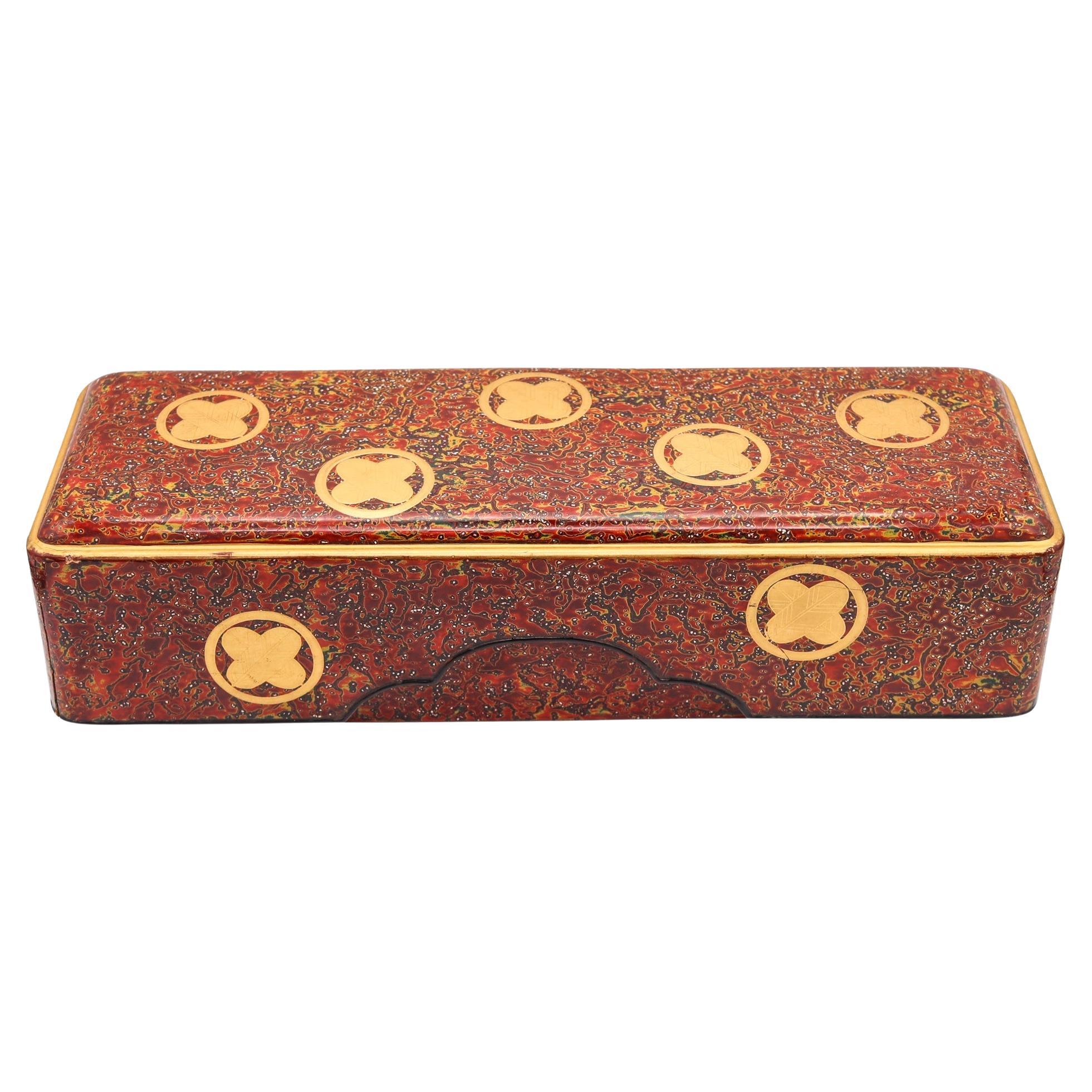 GIAPPONE 1900 Periodo Meiji Scatola Fubako in legno laccato Hiramaki-e con doratura