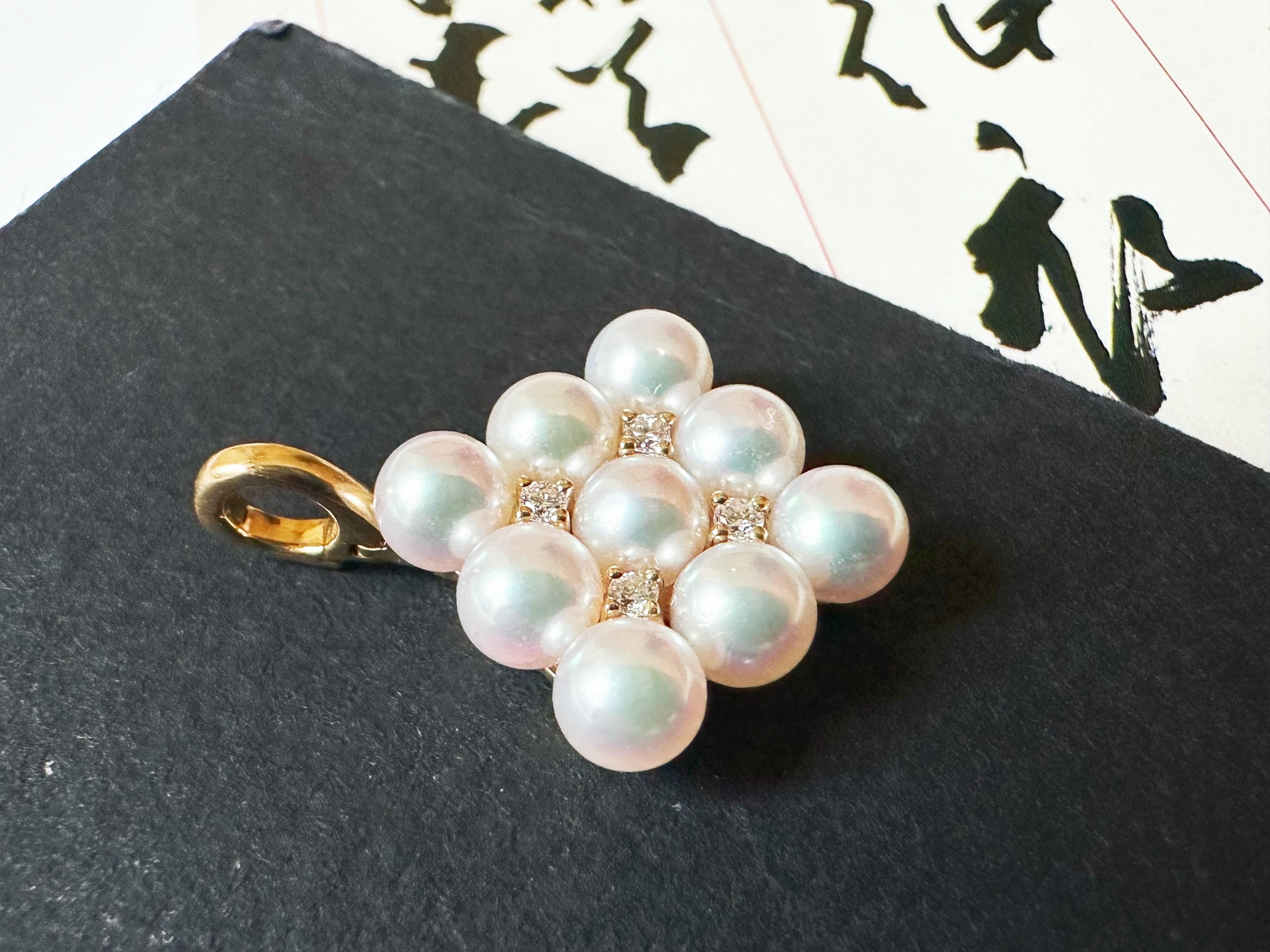 Japan Akoya Pearl Mirror Like Pendant, Pearl Pendant with Diamonds in 18K Gold For Sale 4
