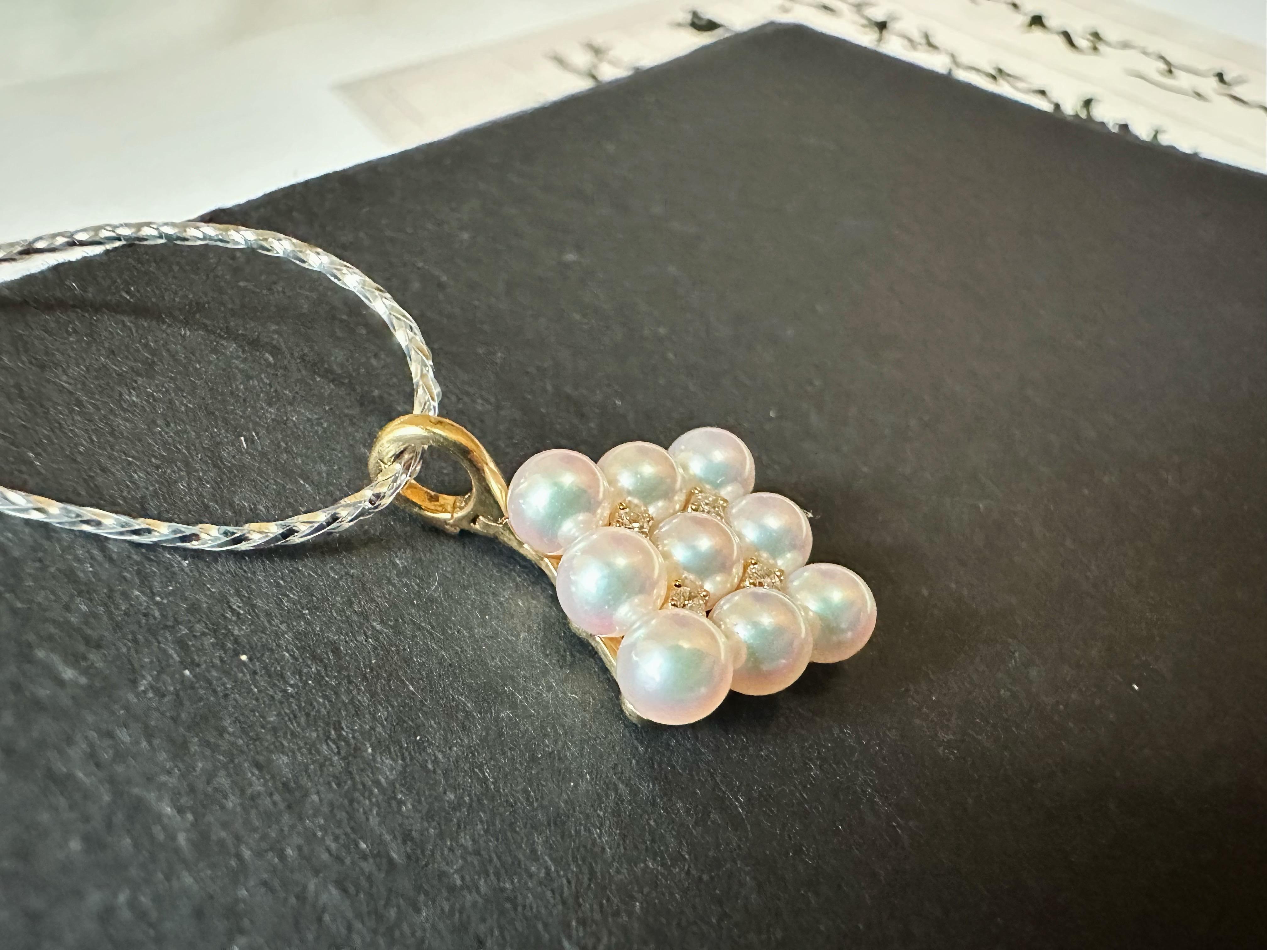 Japan Akoya Pearl Mirror Like Pendant, Pearl Pendant with Diamonds in 18K Gold For Sale 9