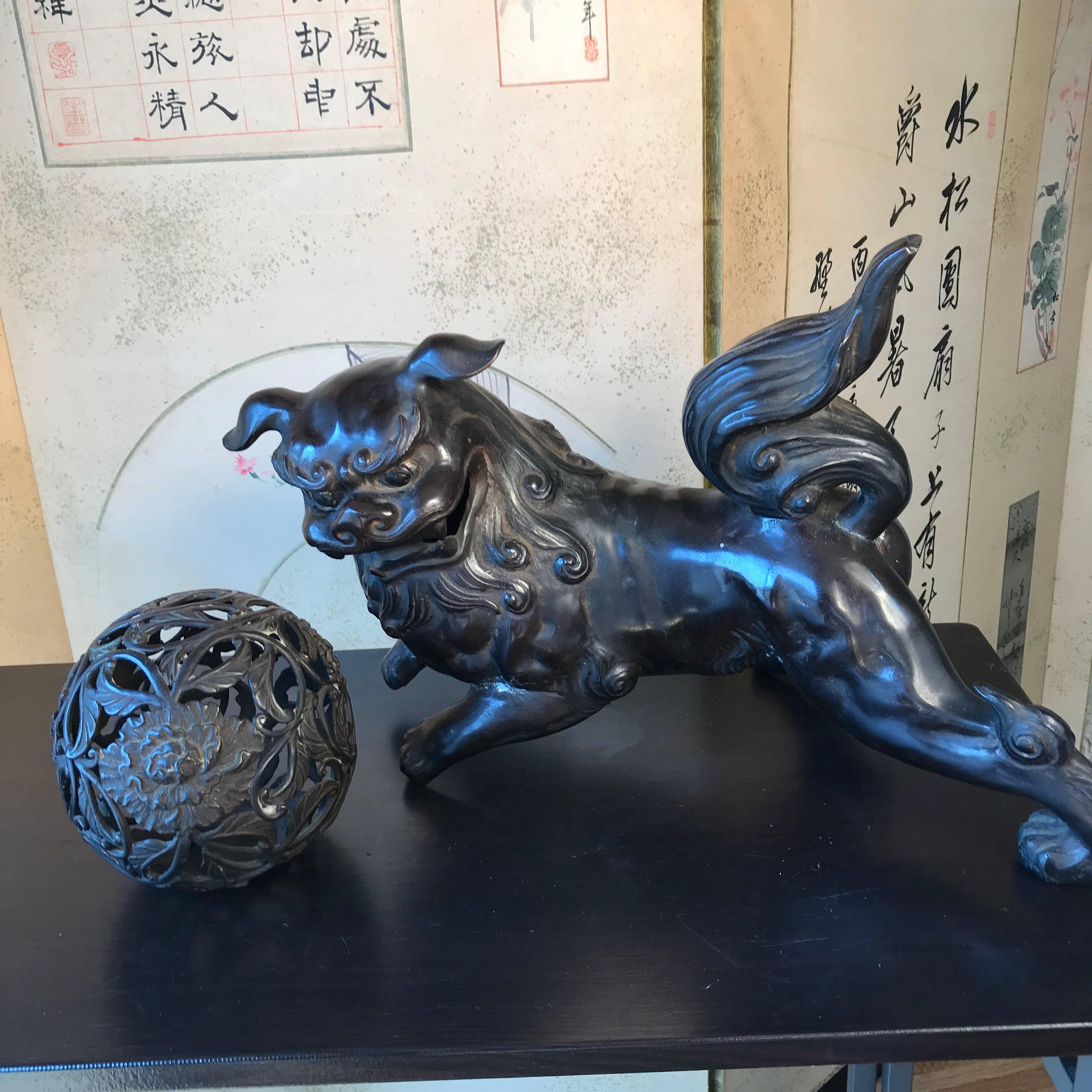 Japan Antique Big Handsome Bronze Lion Guardian Dog koma-inu Taisho, 1915 Signed 8