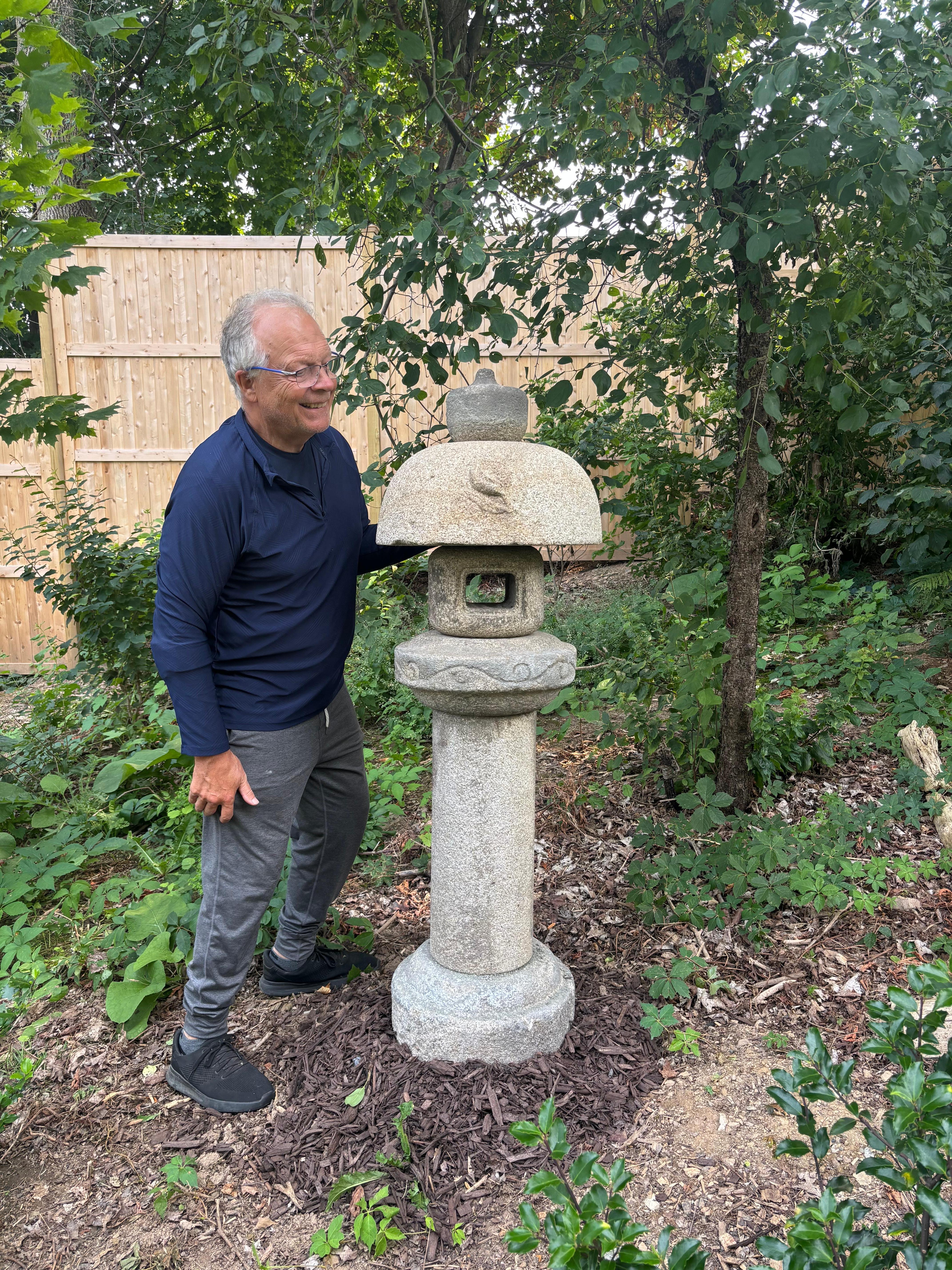Sculptée à la main au début du 20e siècle

Japon, lanterne 