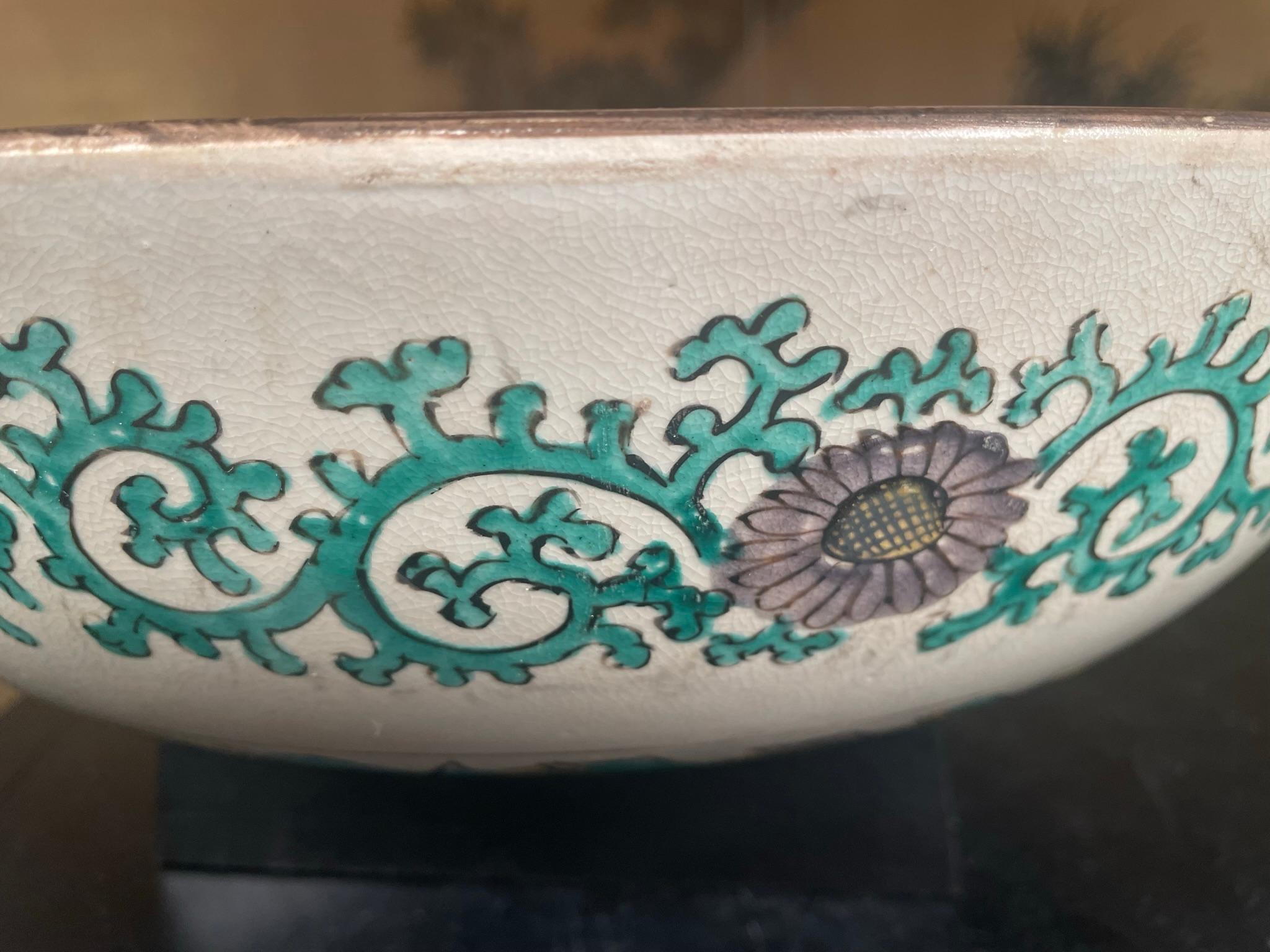 Japan Beautiful Big Antique Hand Painted Kutani Garden Bowl, 1910 For Sale 6
