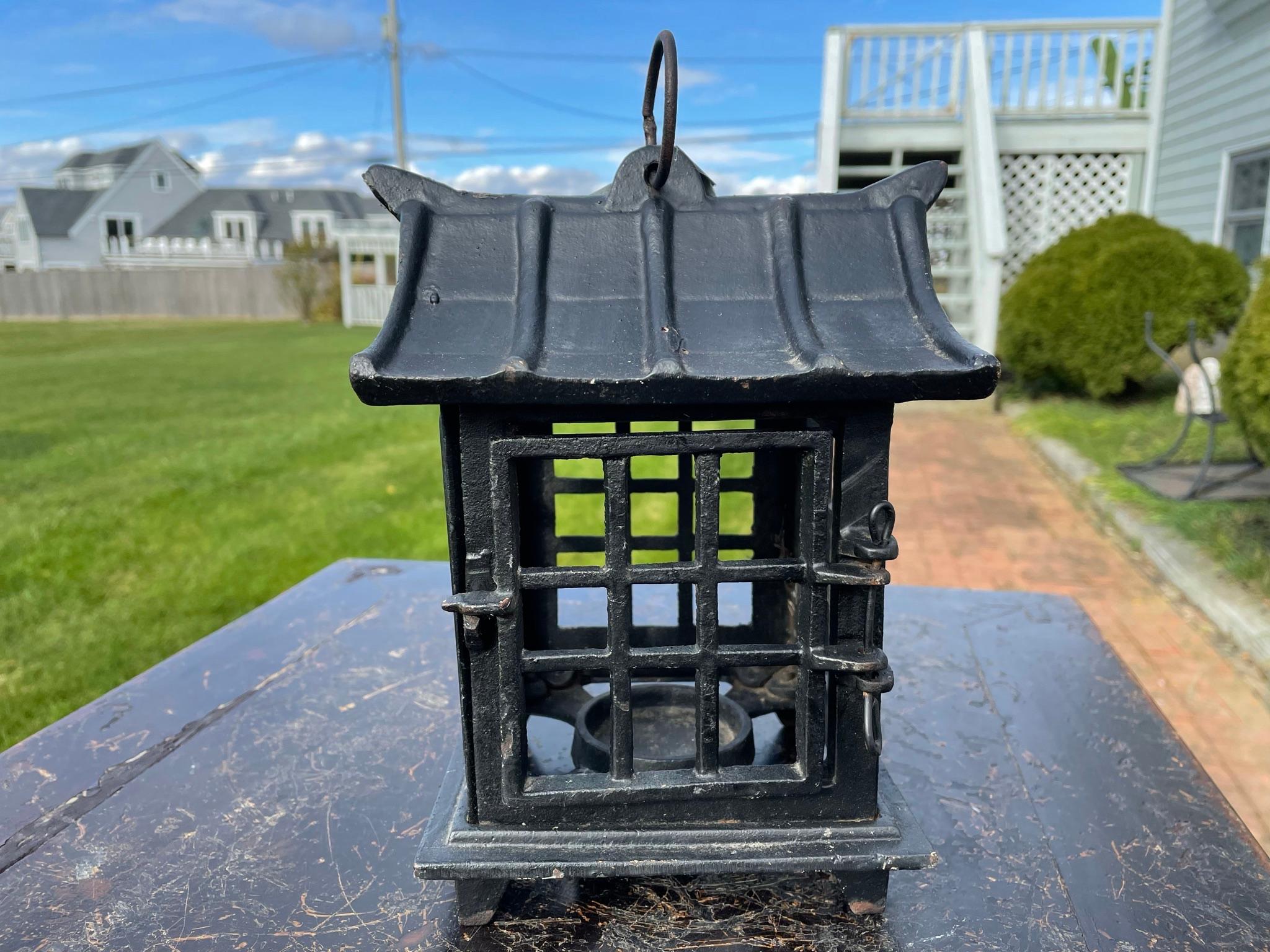 Japan Big Black Timber Roof Mountain House Lighting Lantern In Good Condition In South Burlington, VT