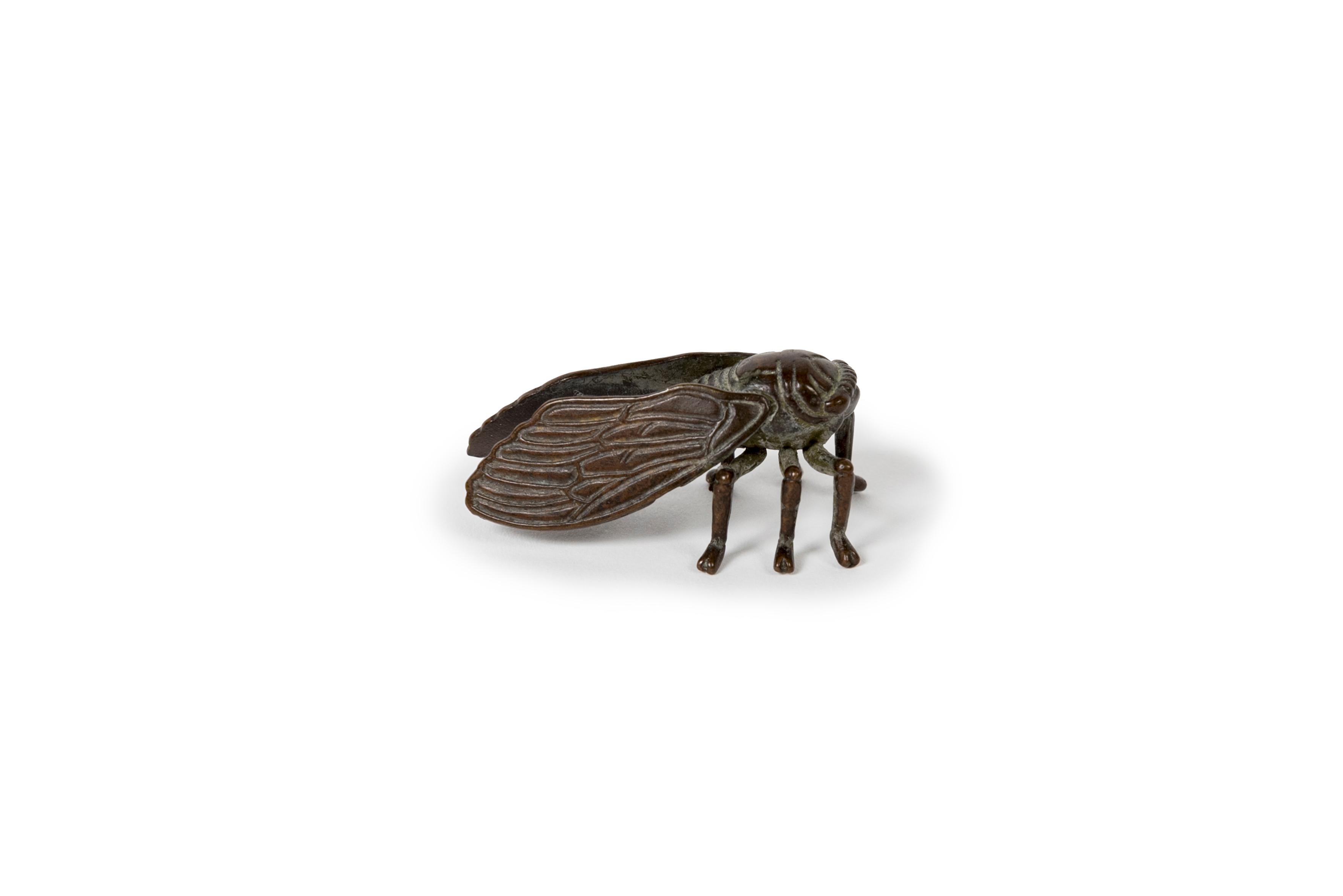 Japonisme Japan bronze cicada sculpture okimono Meiji For Sale