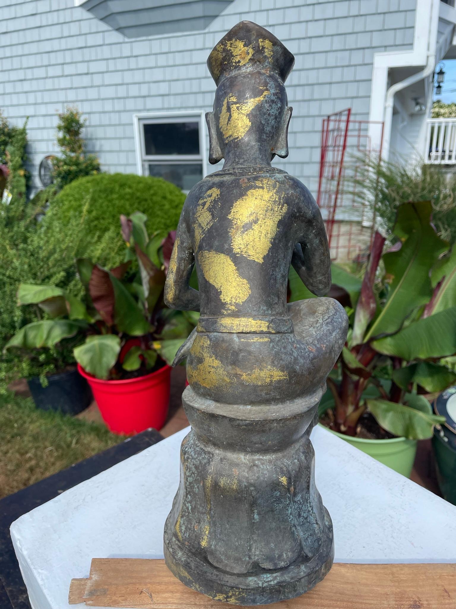 Japan Bronze Seated Garden Guan Yin with Beautiful Face 8
