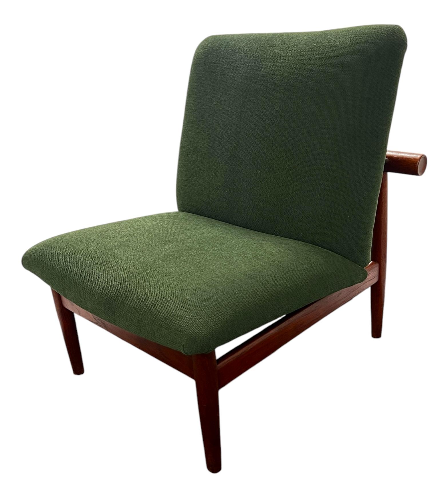 Japan Chair by Finn Juhl for France & Daverkosen 1950's For Sale 1