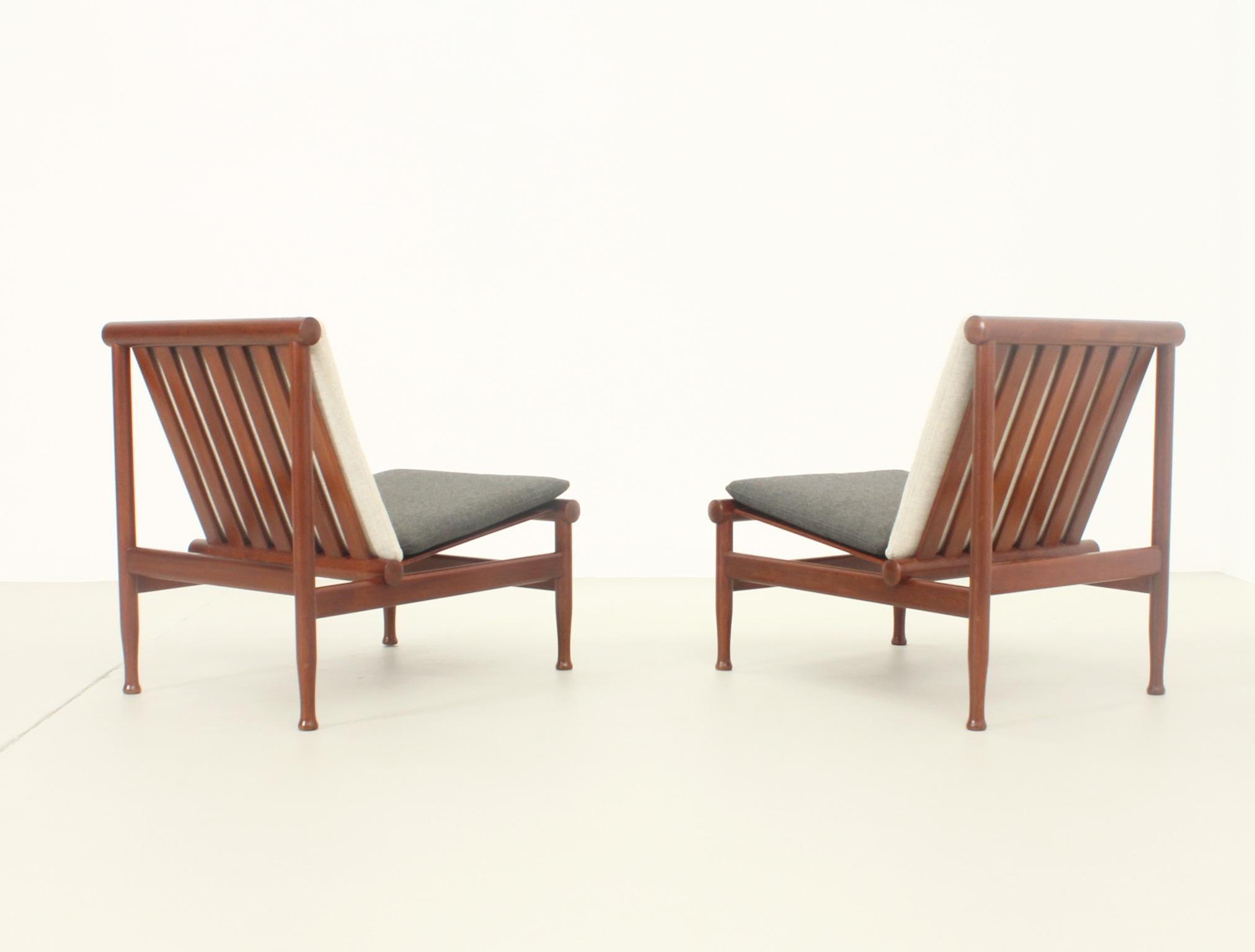 Japan Easy Chairs by Kai Lyngfeldt Larsen for Søborg, Denmark, 1950's For Sale 6