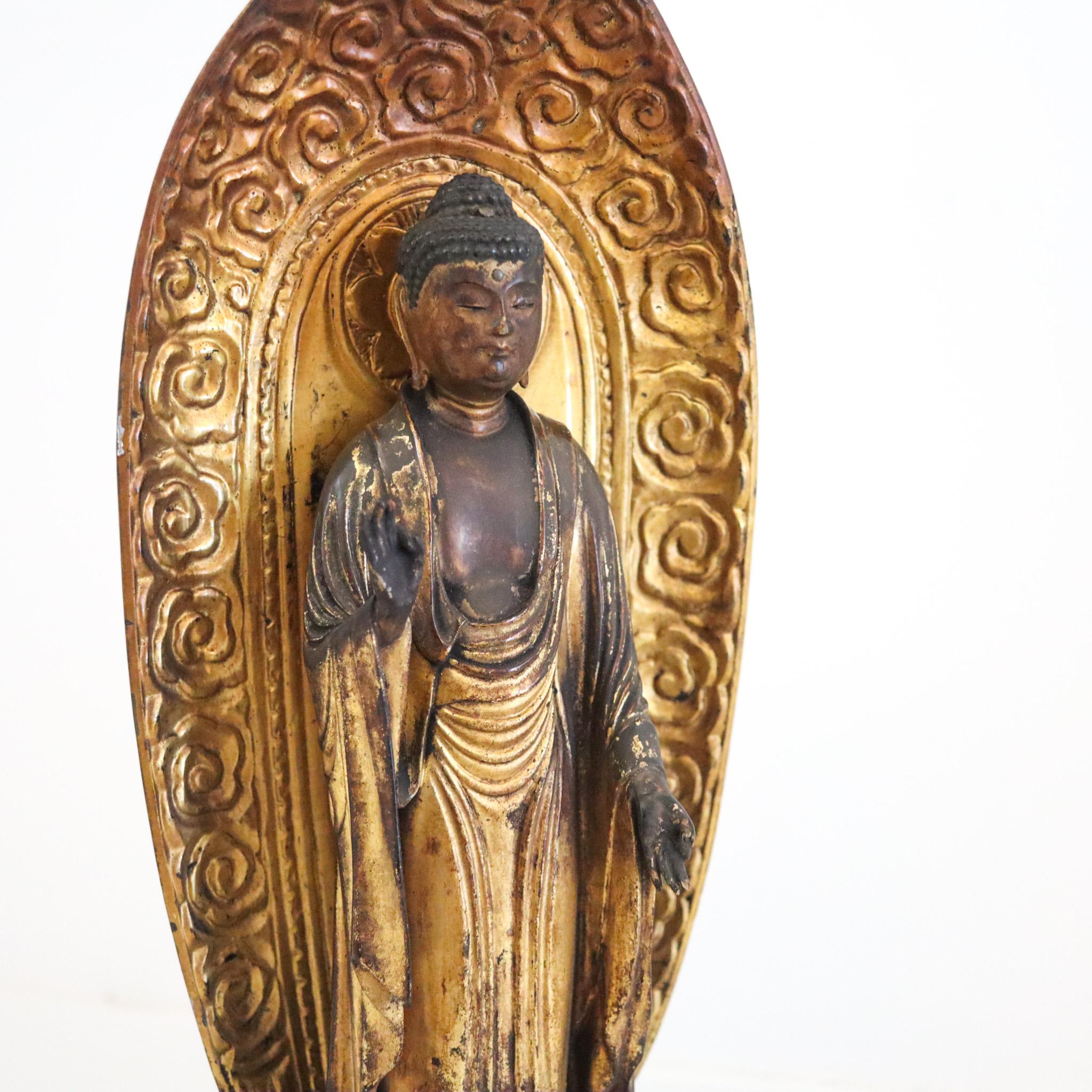 Japonais Sculpture de Bouddha Amida Nyorai en bois sculpté et doré de la période Edo 1750 en vente
