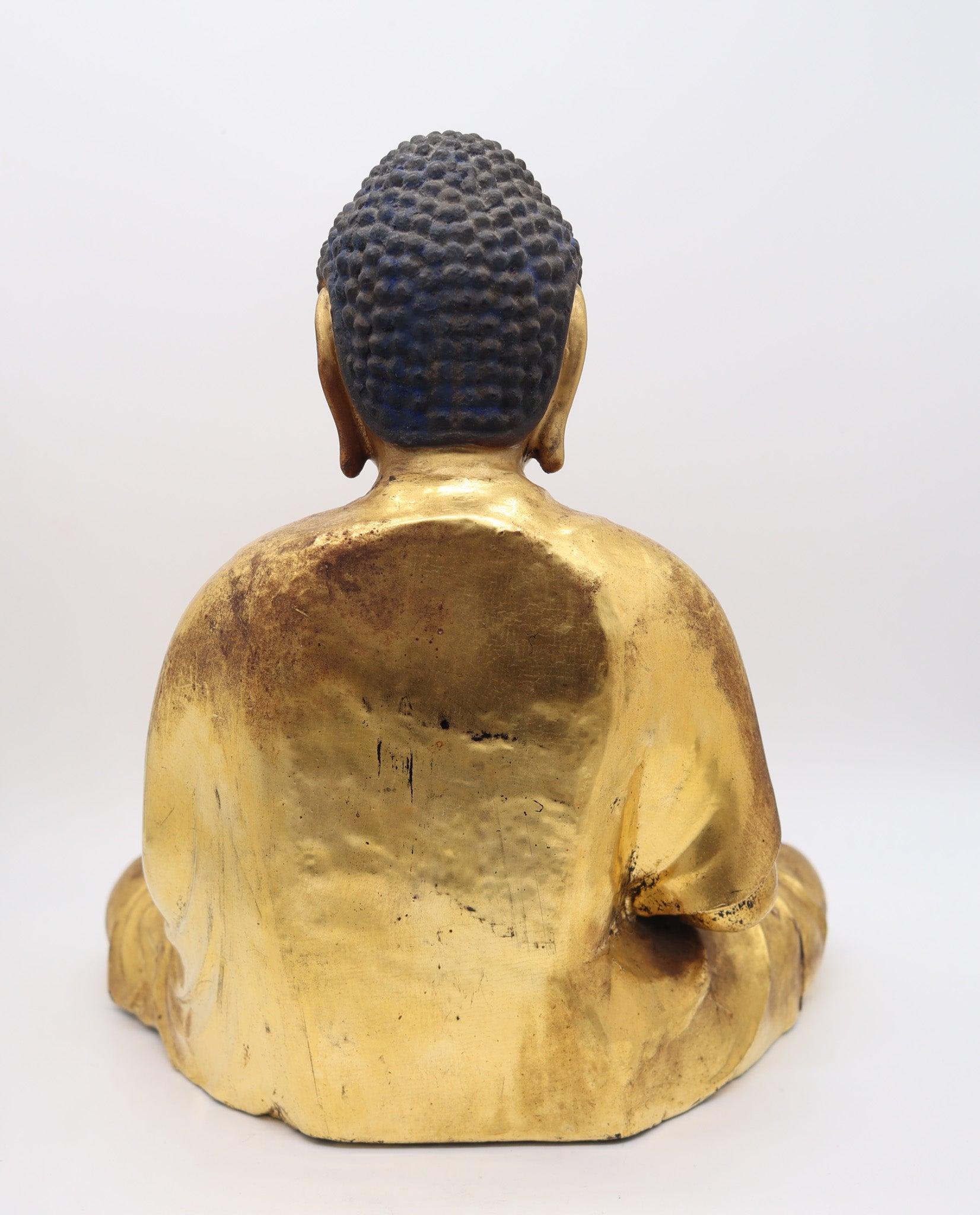 Or Sculpture de Bouddha assis en bois massif sculpté et doré de la période Edo 1825 au Japon en vente