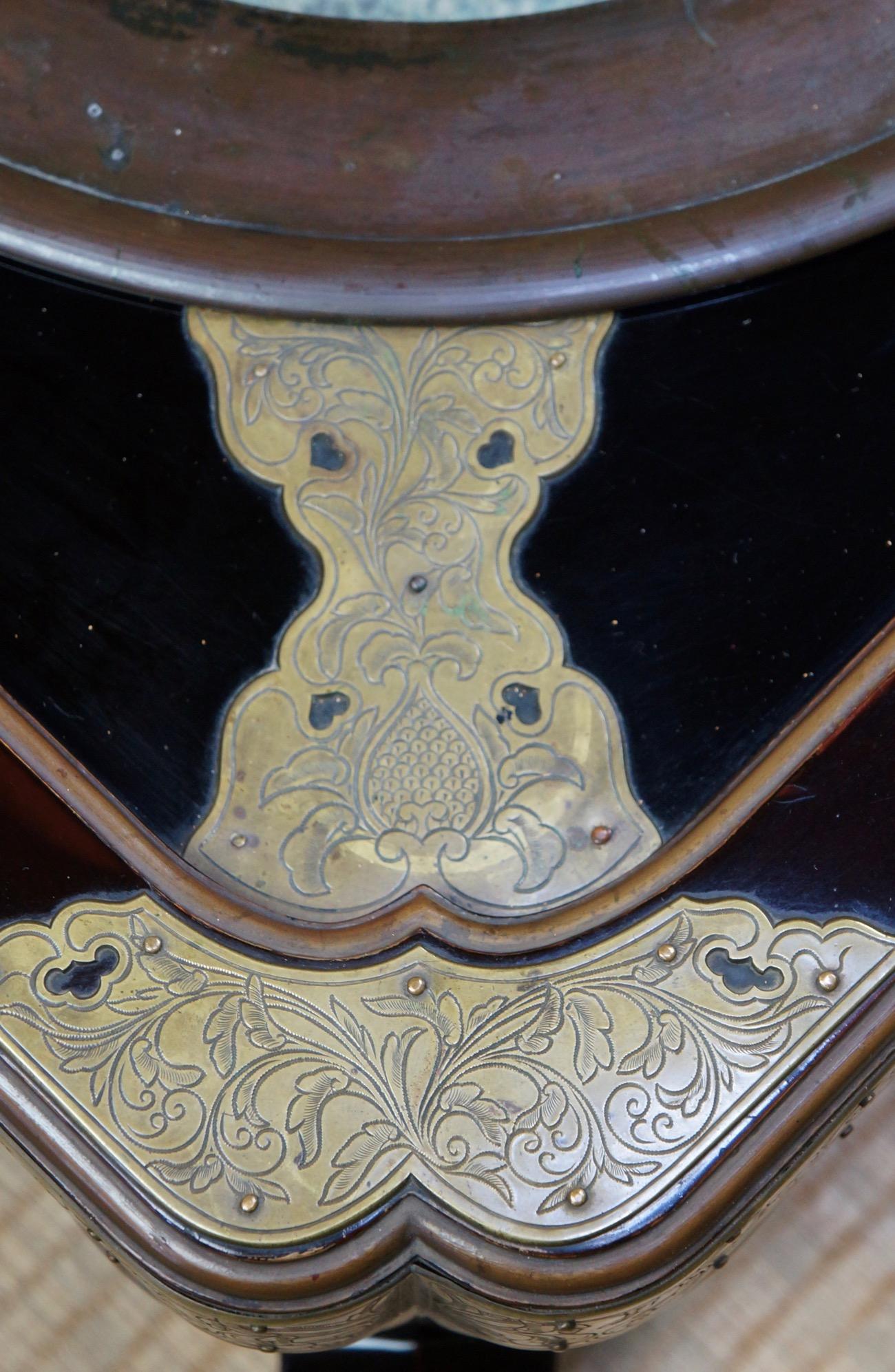 Japan Elegant Antique Rich Black Lacquer Table, 1852 & Signed Box 5