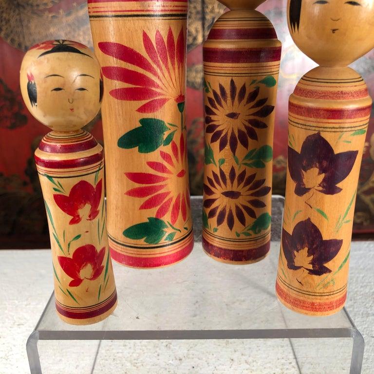 Japan Family Four Big Old Hand Painted Kokeshi Dolls, Signed In Good Condition In South Burlington, VT