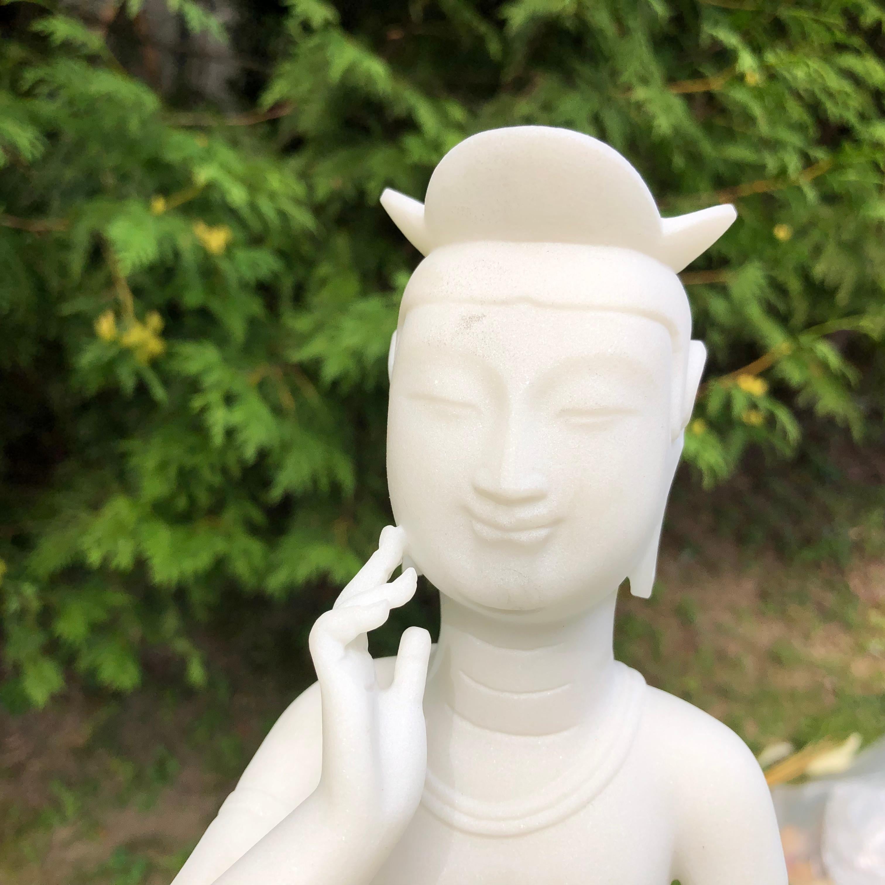Japan Fine and Elegant White Seated Kanon Maitreya, Beautiful Face, Boxed 5