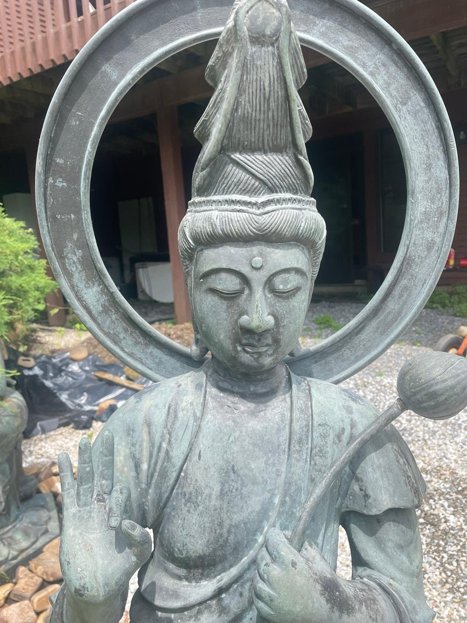 Japan Fine Antique Bronze Guan Yin of Compassion In Good Condition In South Burlington, VT