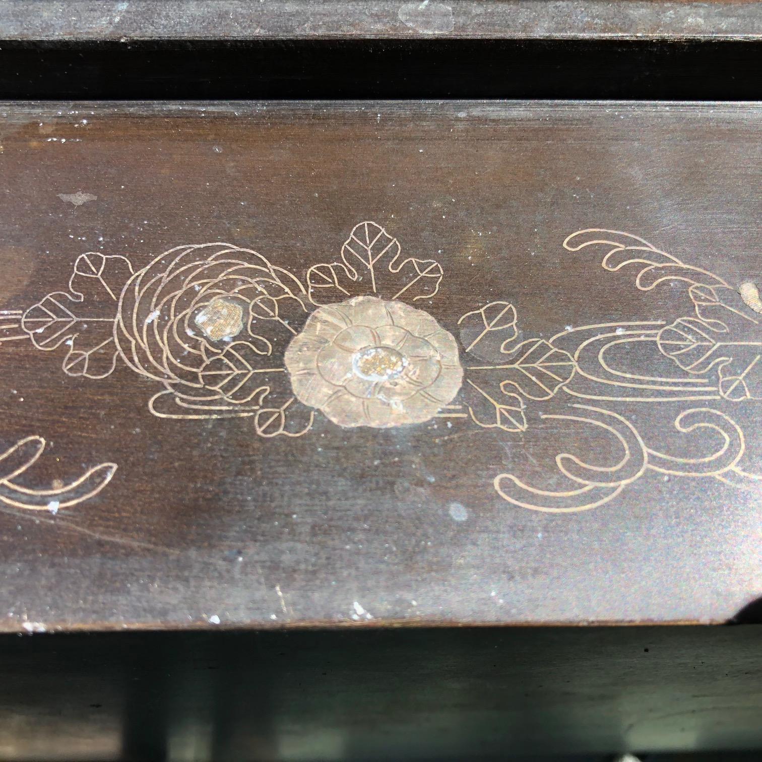 Cast Japan Fine Antique Bronze Planter Vessel , Silver Inlay, Fine Details