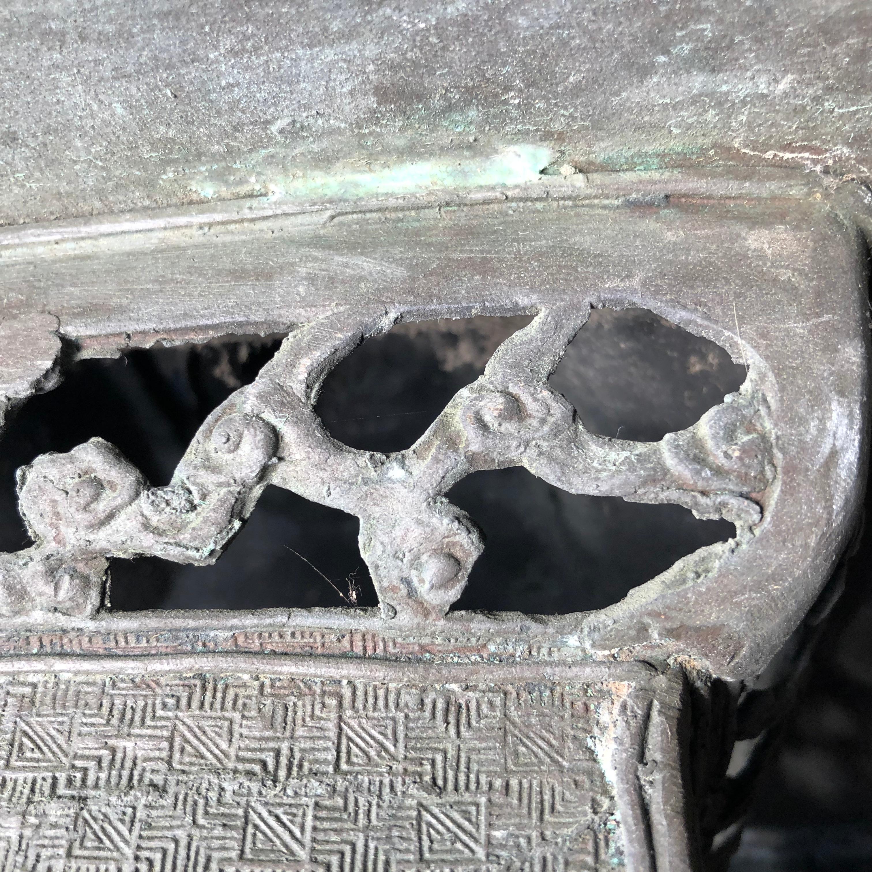 Lanternes en bronze coulé ancien du Japon 