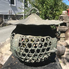 Japan Fine Antique Hand Cast Bronze Lantern with Exquisite Details Best in Class