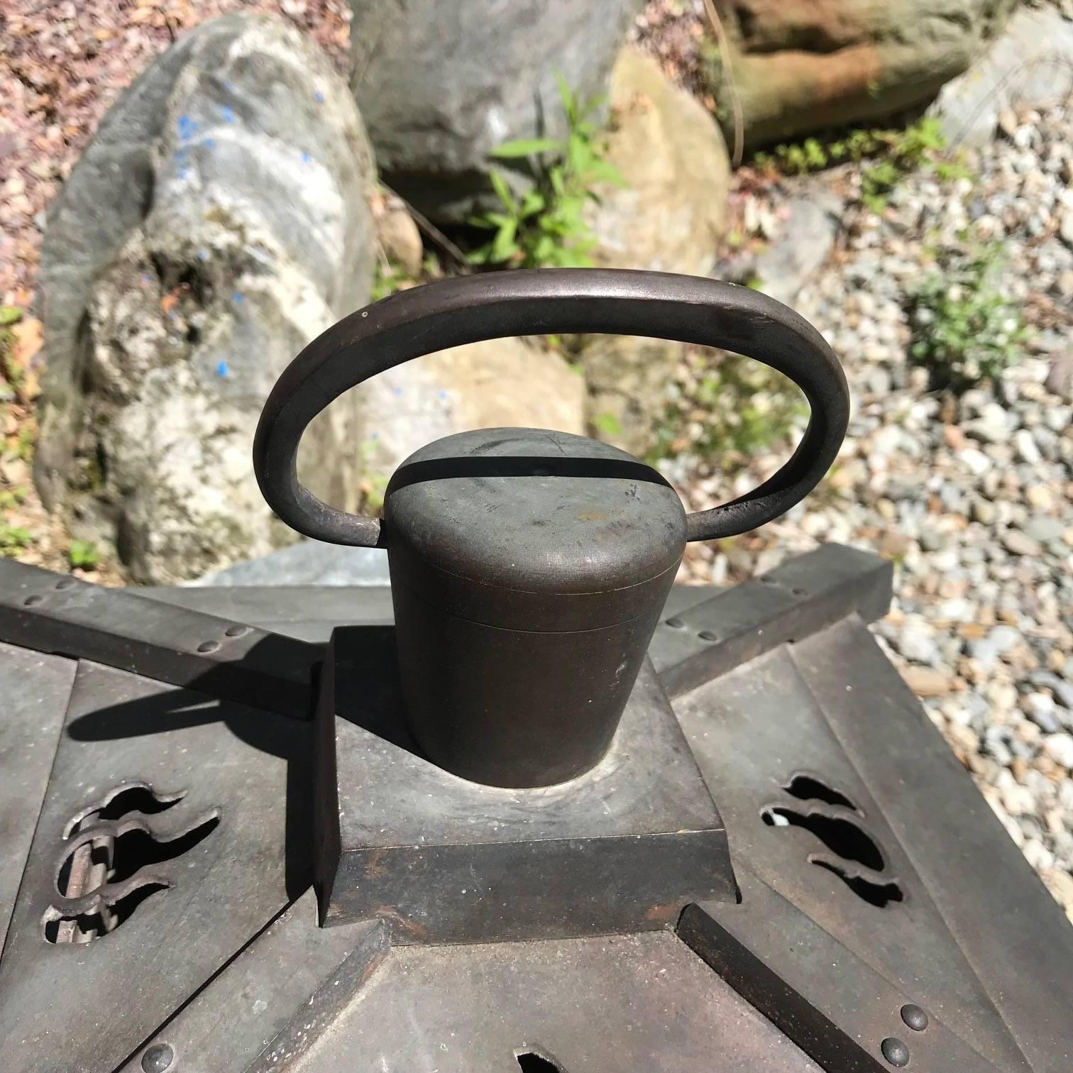 Japan Fine Antique Hand Cast Bronze Lantern with Exquisite Details 4