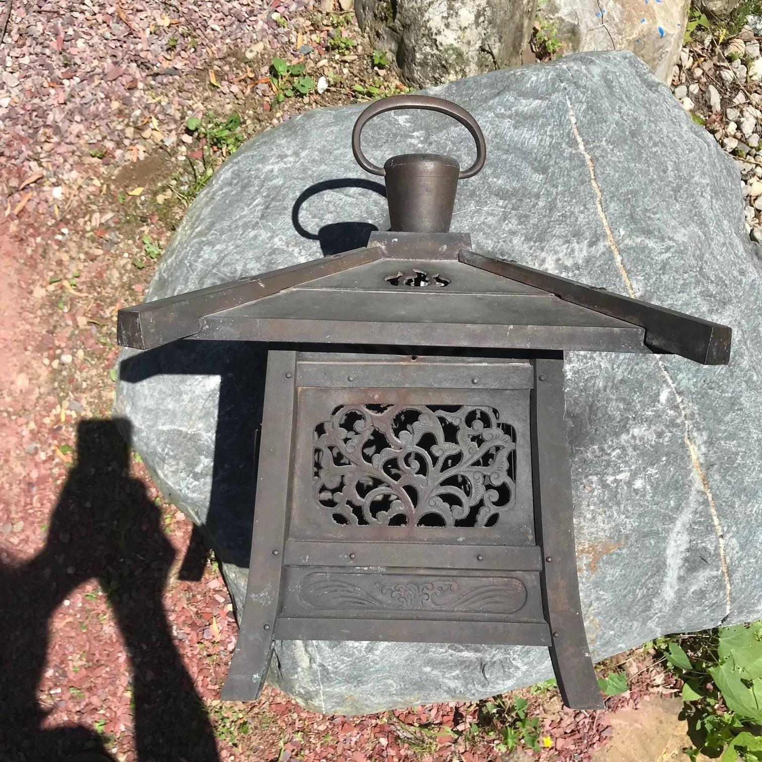 Japanese Japan Fine Antique Hand Cast Bronze Lantern with Exquisite Details