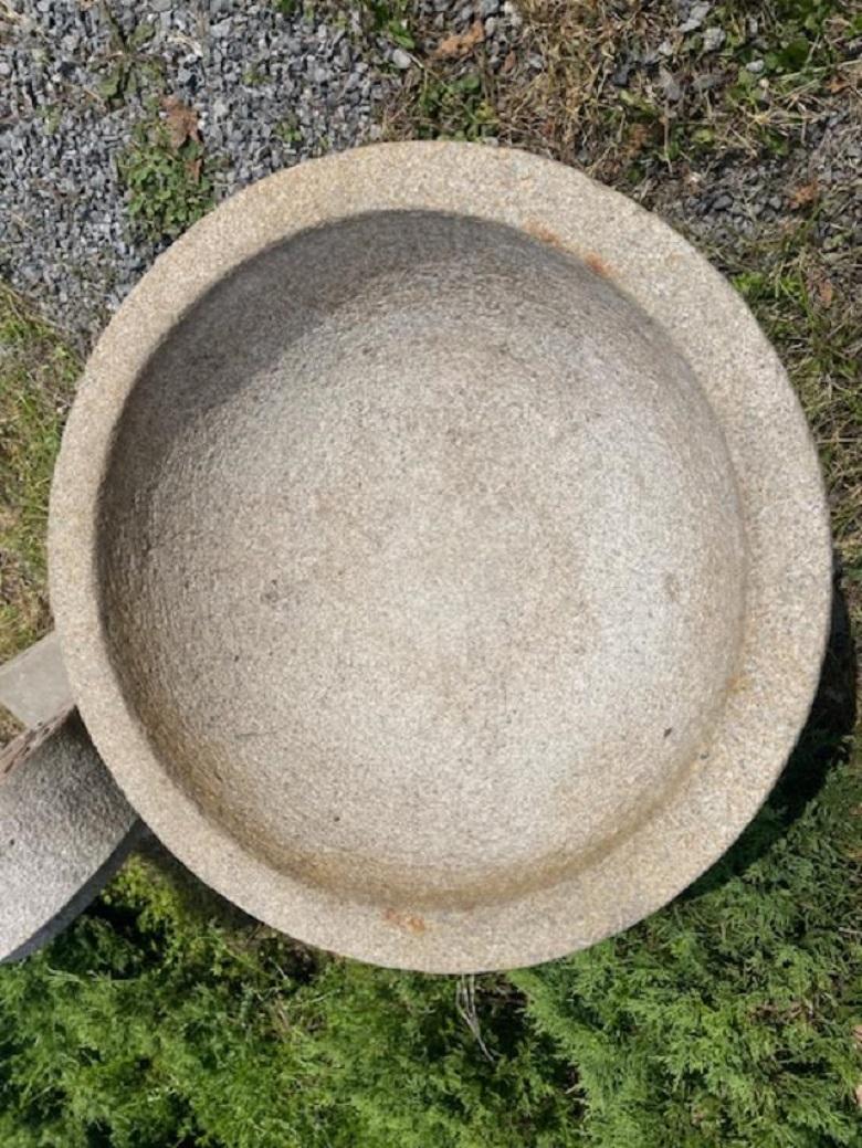 20th Century Japan Fine Big Round Antique Stone Water Basin Planter Tsukubai 