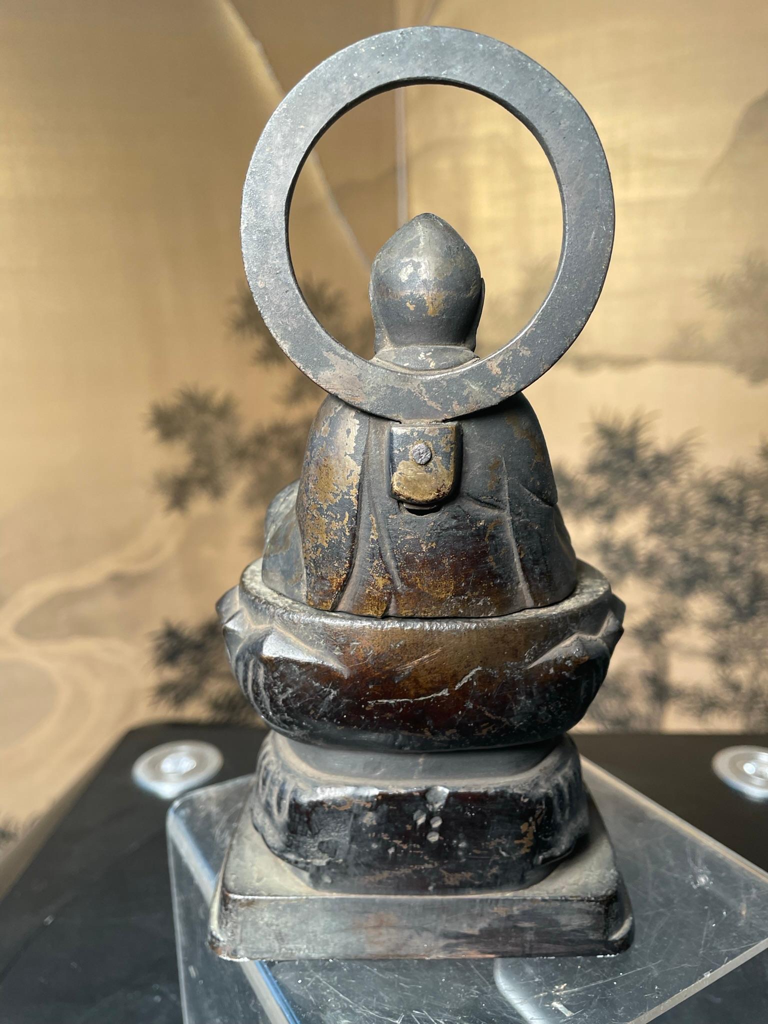 Japanischer sitzender Amidha Nyorai-Buddha aus feiner Bronze, 19. Jahrhundert. im Angebot 8
