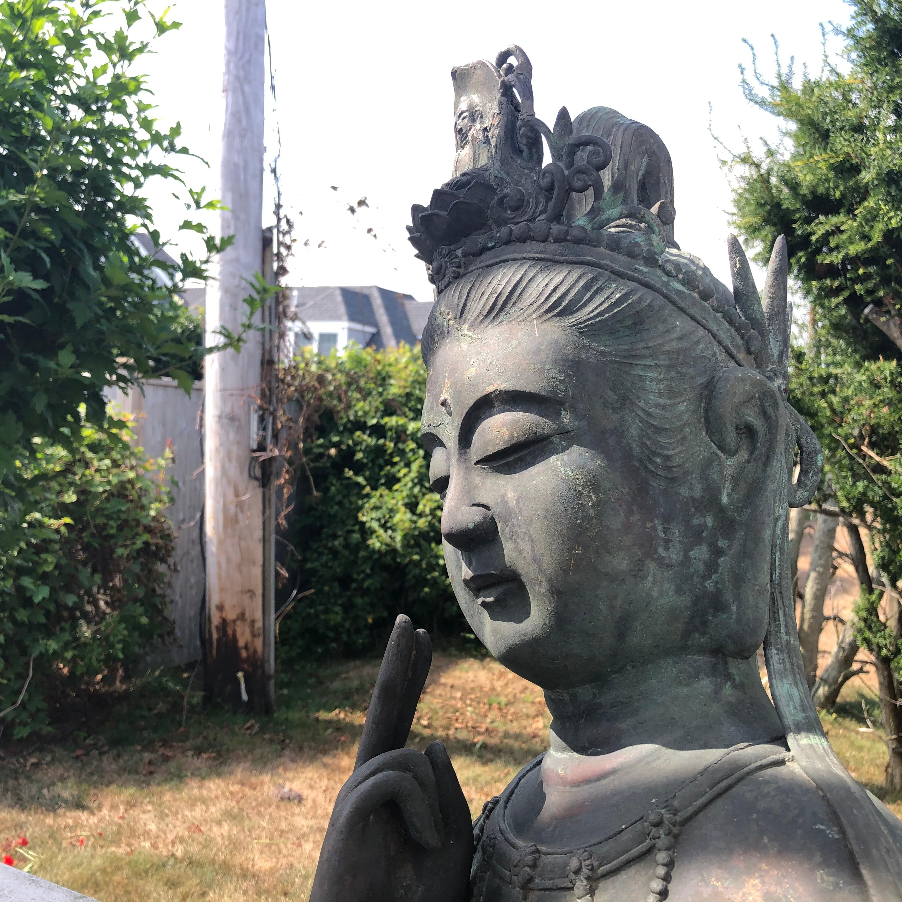 Japan Fine Large and Elegant Antique Bronze Seated Kanon Maitreya Beautiful Face 7