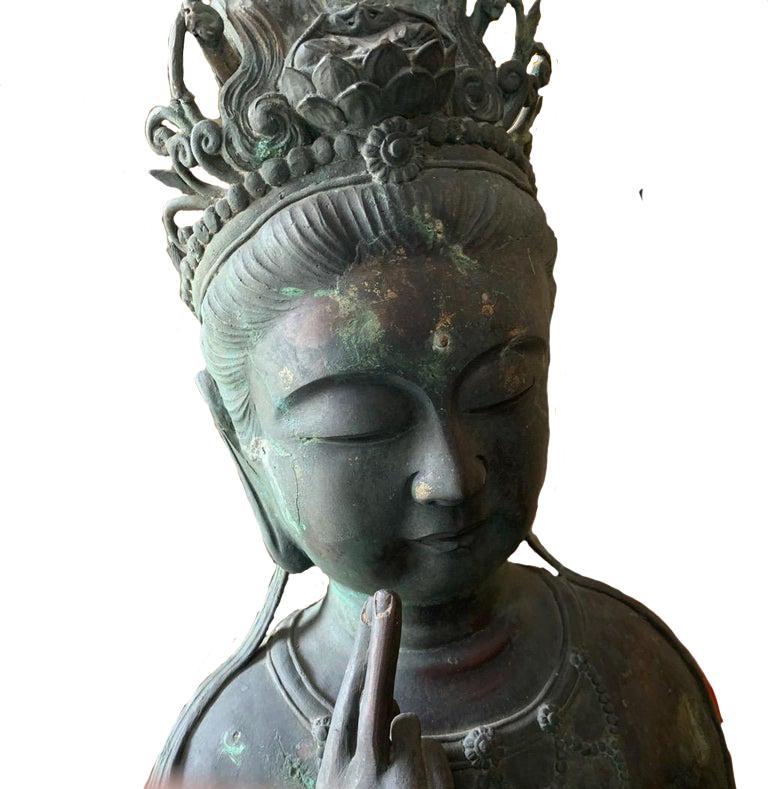 Japan Fine Large and Elegant Antique Bronze Seated Kanon Maitreya Beautiful Face 2