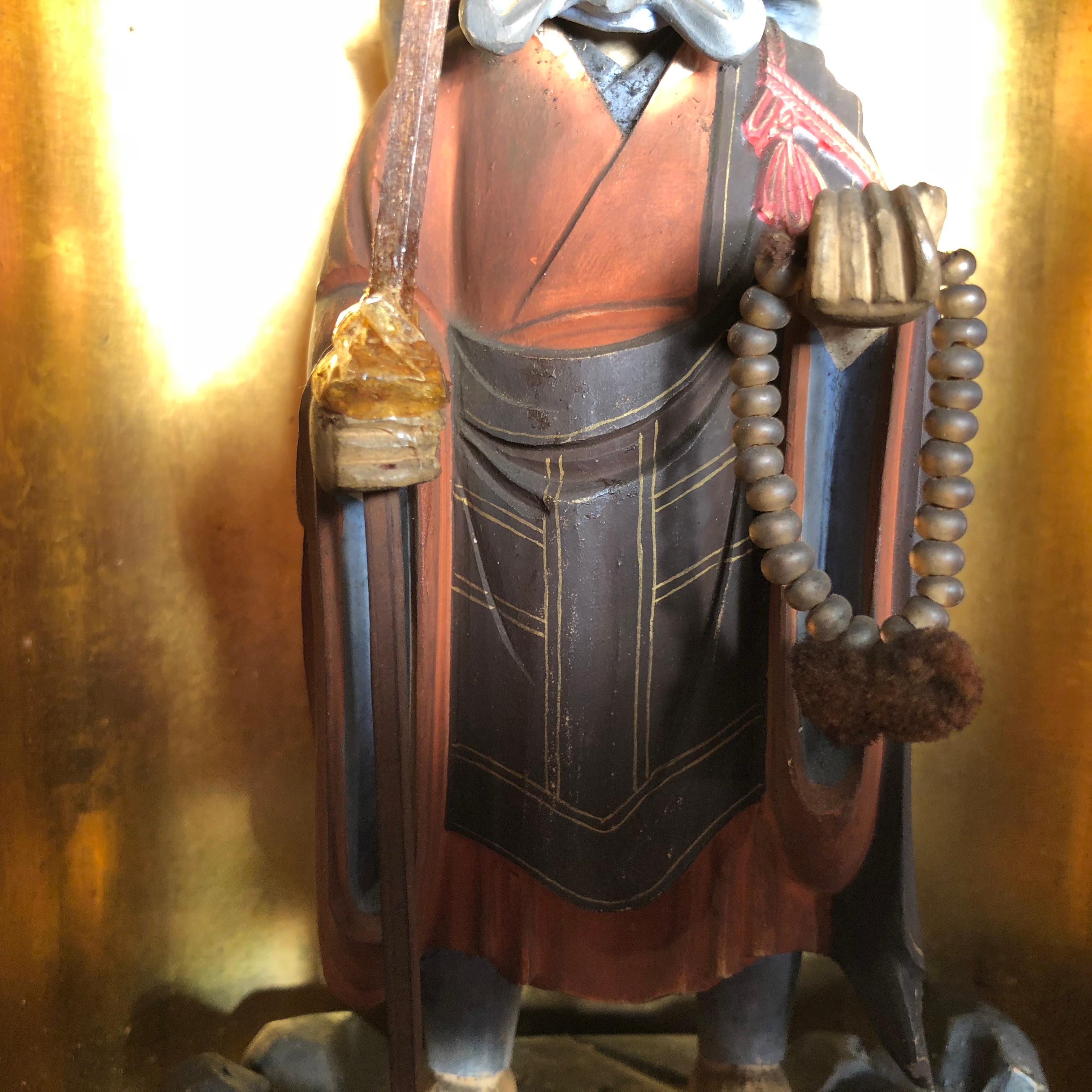 Japan Fine Old Buddhist Figure in Original Gold and Black Lacquer Box , Zushi In Good Condition In South Burlington, VT