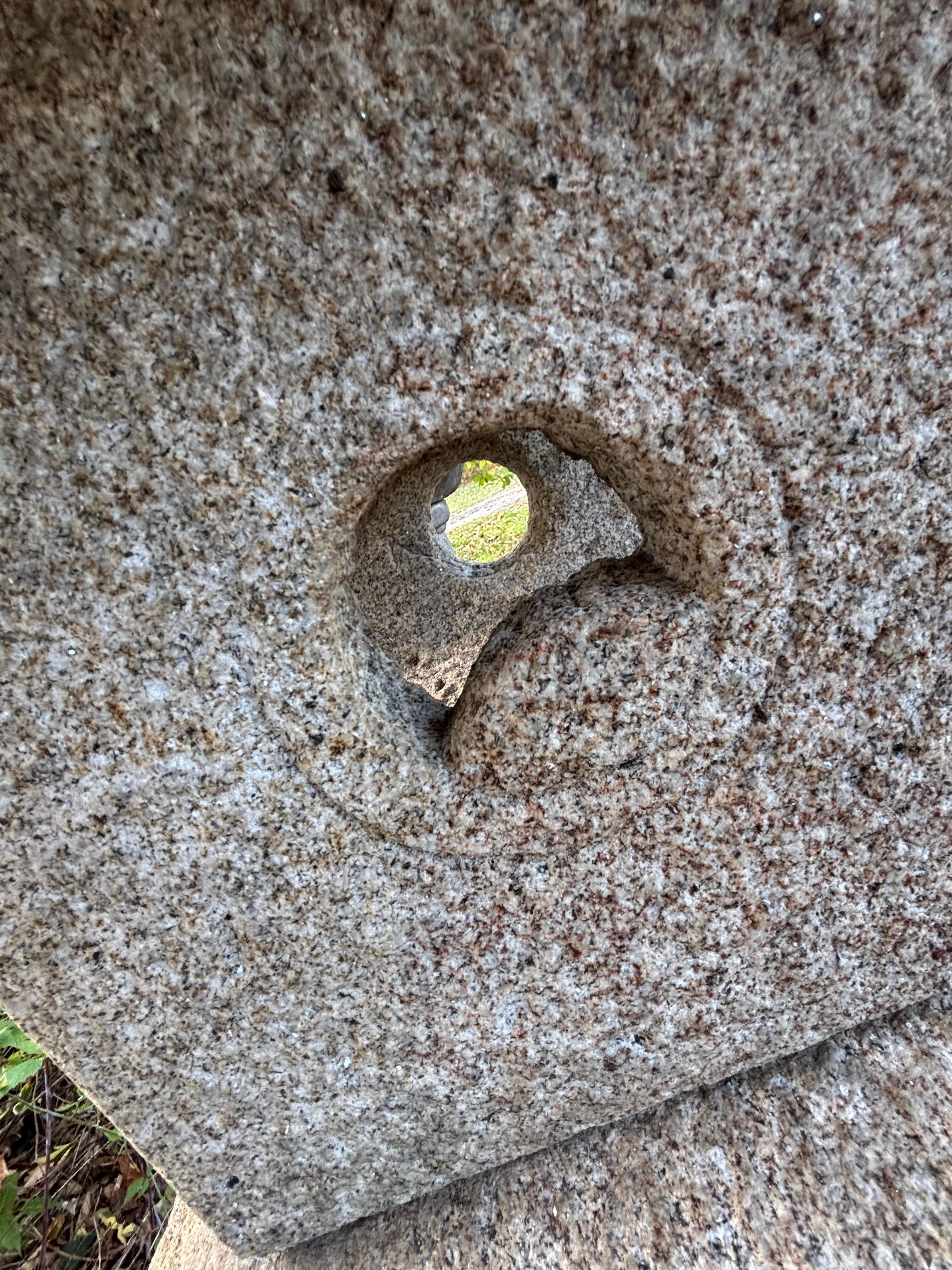 Grande lanterne Oribe ancienne japonaise sculptée à la main de 84 pouces en vente 1