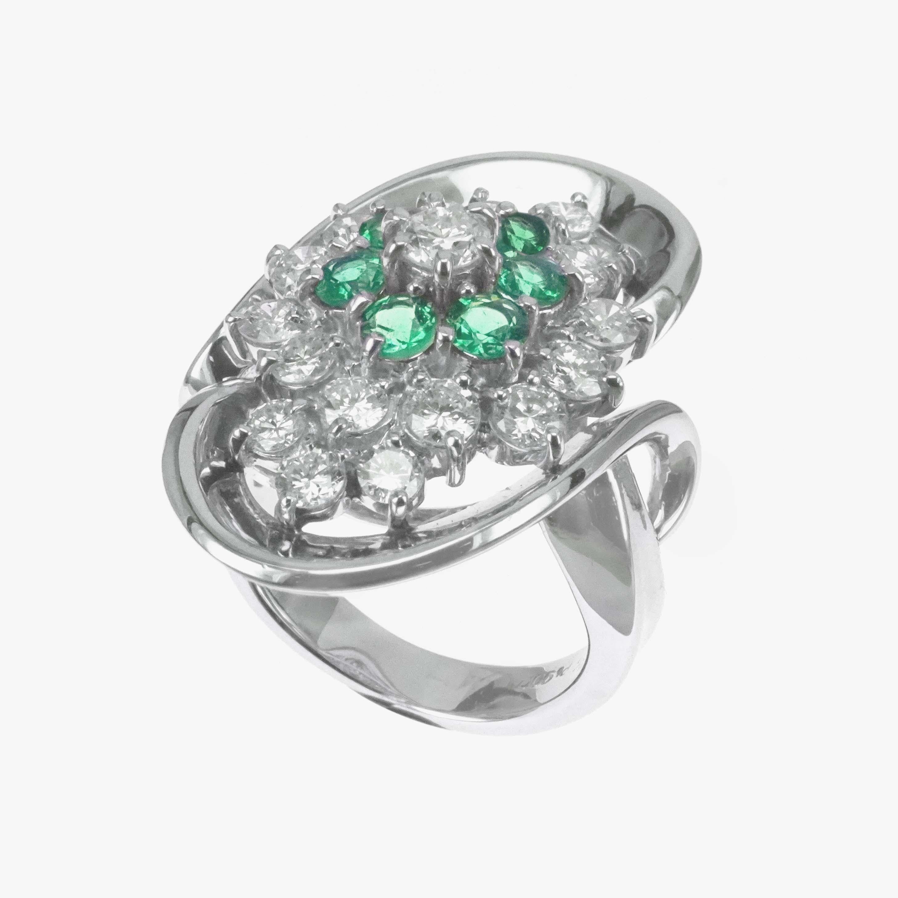 Contemporary Japan Germany Lab Certified Emerald & Diamond Platinum PT 900 'Big Spread' Ring For Sale
