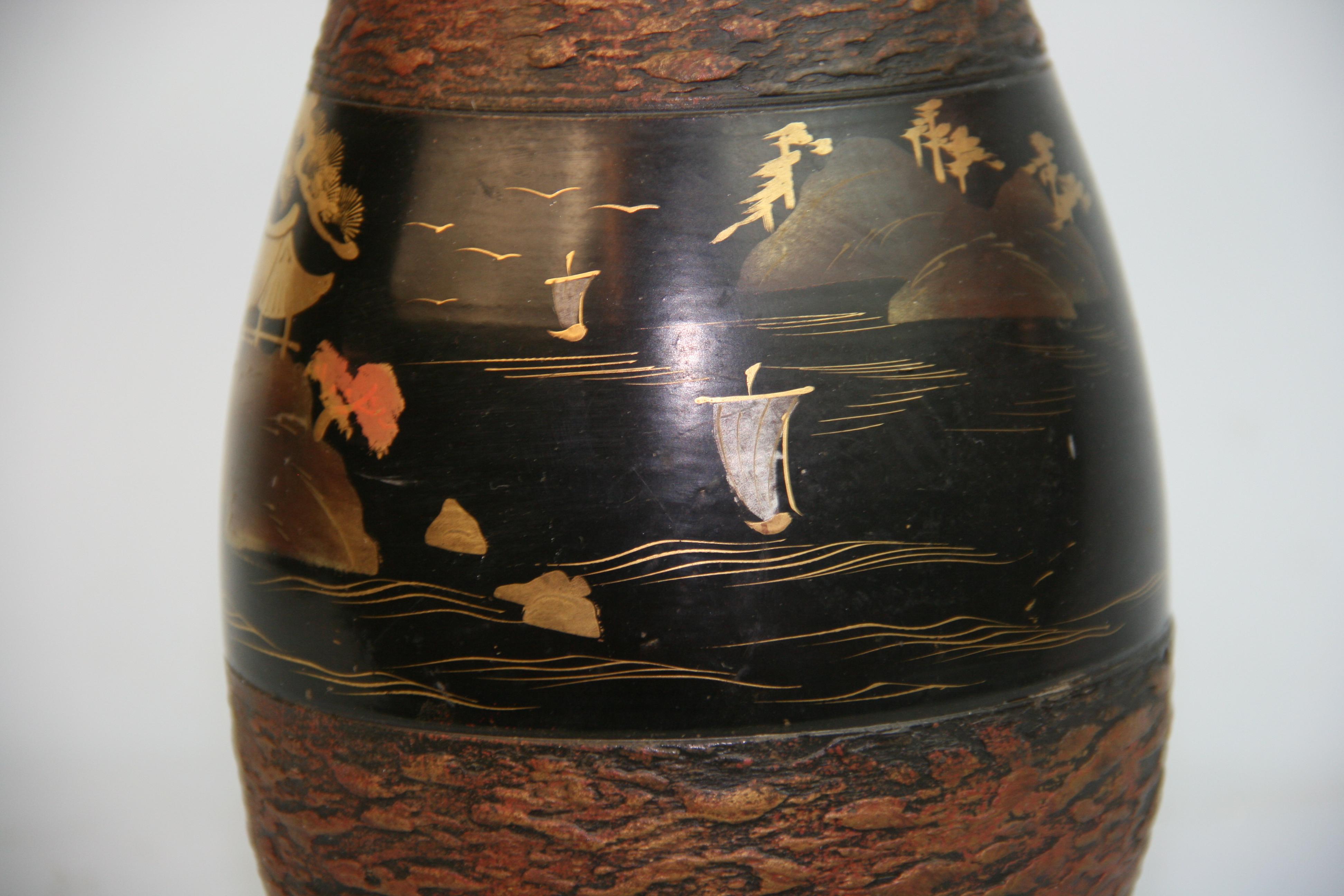 Japanische handbemalte Keramikvase, 1960er Jahre im Angebot 2
