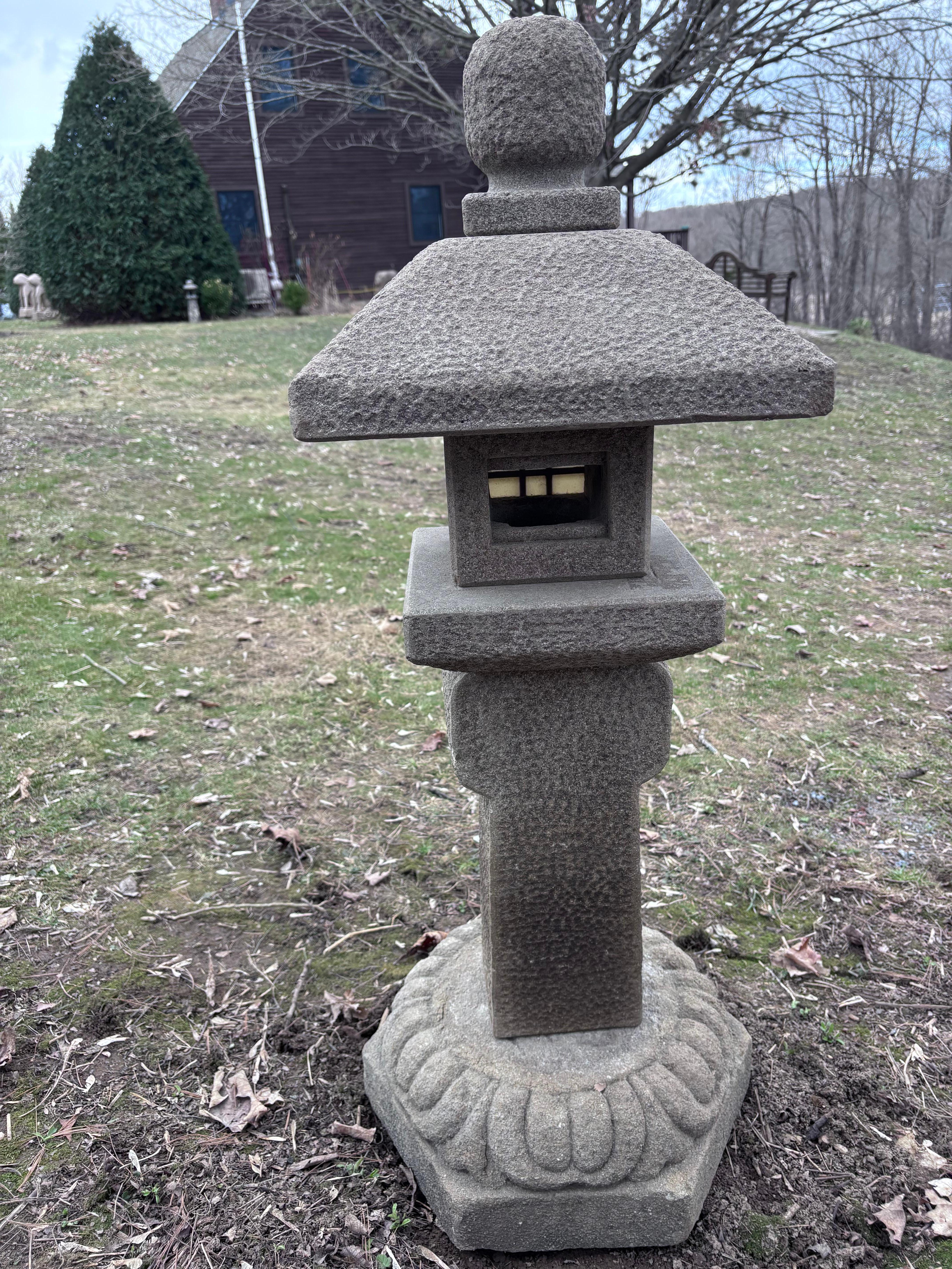 Japanese Japan Handsome Old  Oribe Garden Lantern With Wood Window , Tea Master Pick For Sale