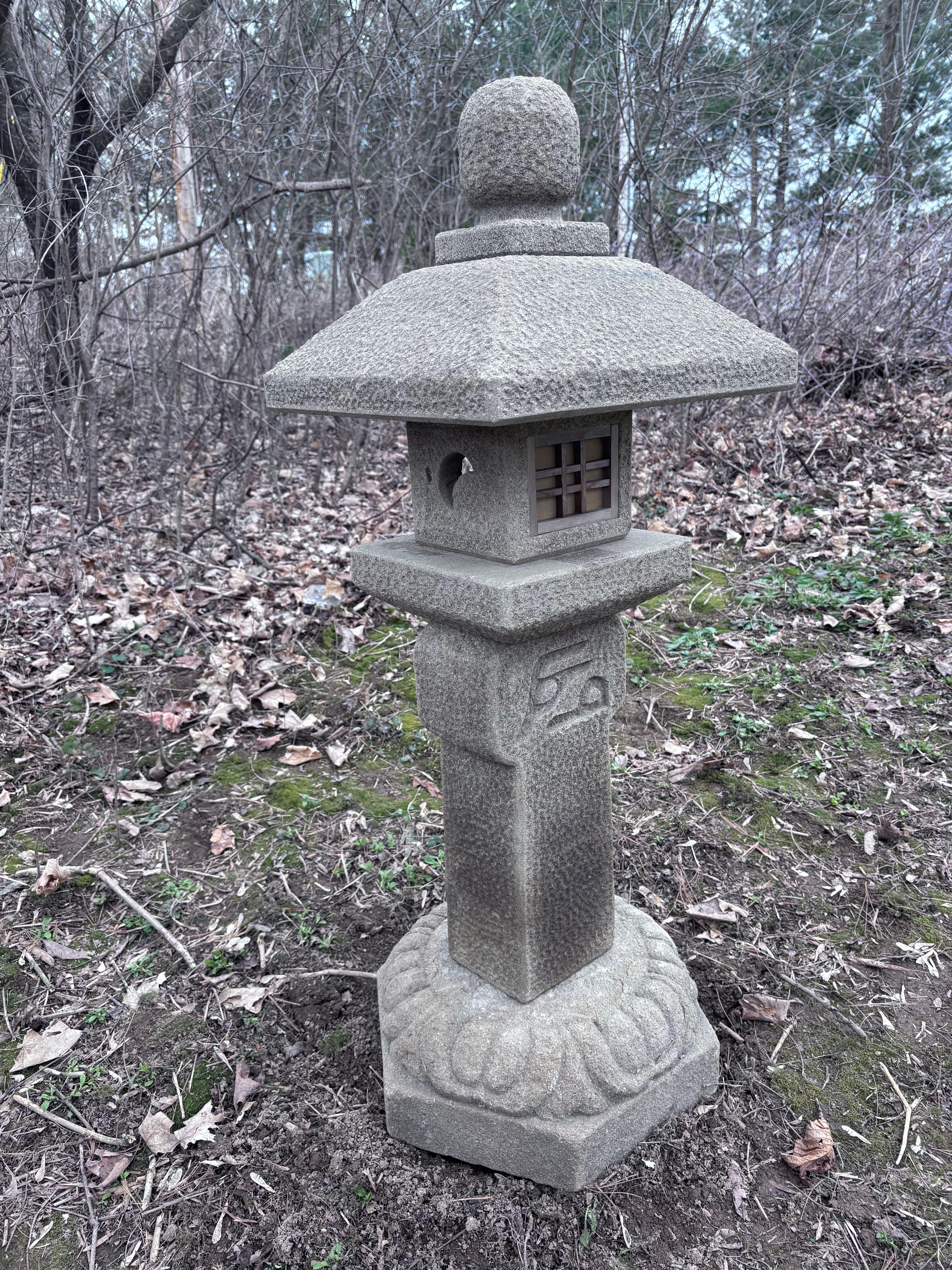 Hand-Crafted Japan Handsome Old  Oribe Garden Lantern With Wood Window , Tea Master Pick For Sale