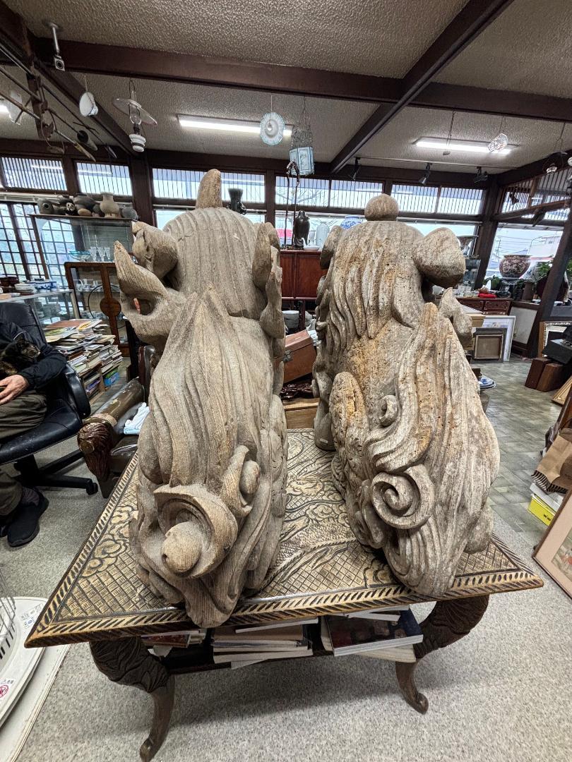 Japan Important Large Pair Early Shinto Temple Lions Hand-Carved, 18th Century For Sale 6