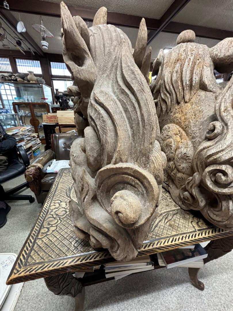 Japan Important Large Pair Early Shinto Temple Lions Hand-Carved, 18th Century For Sale 7