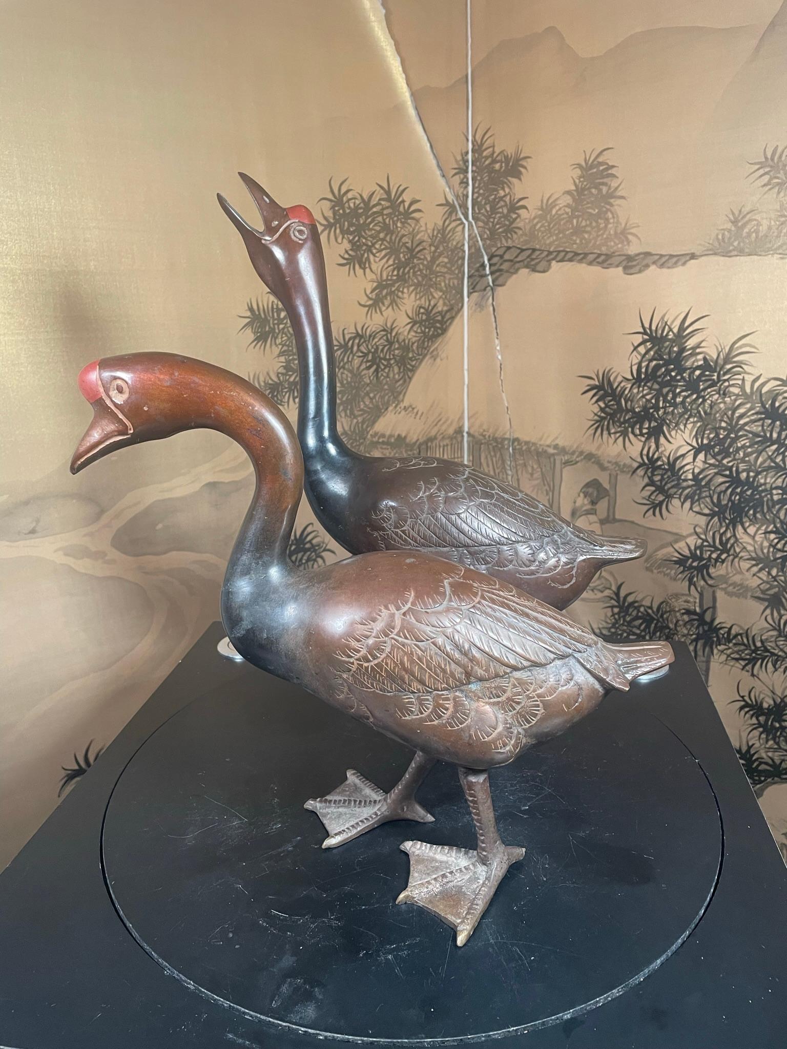 Japan Large Antique Cast Bronze Pair Red Knob Garden Geese, Beautiful Details 4