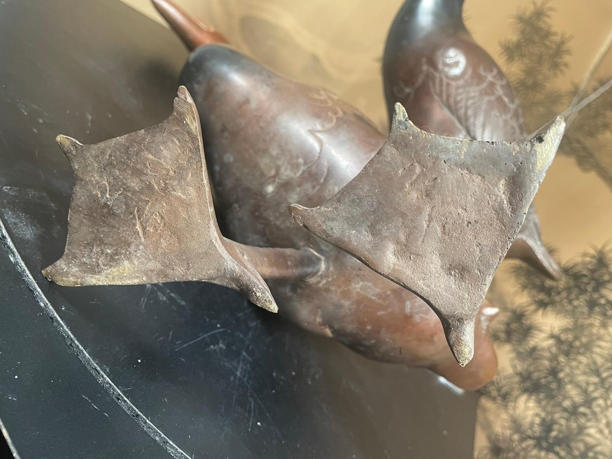 Japan Large Antique Cast Bronze Pair Red Knob Garden Geese, Beautiful Details 6