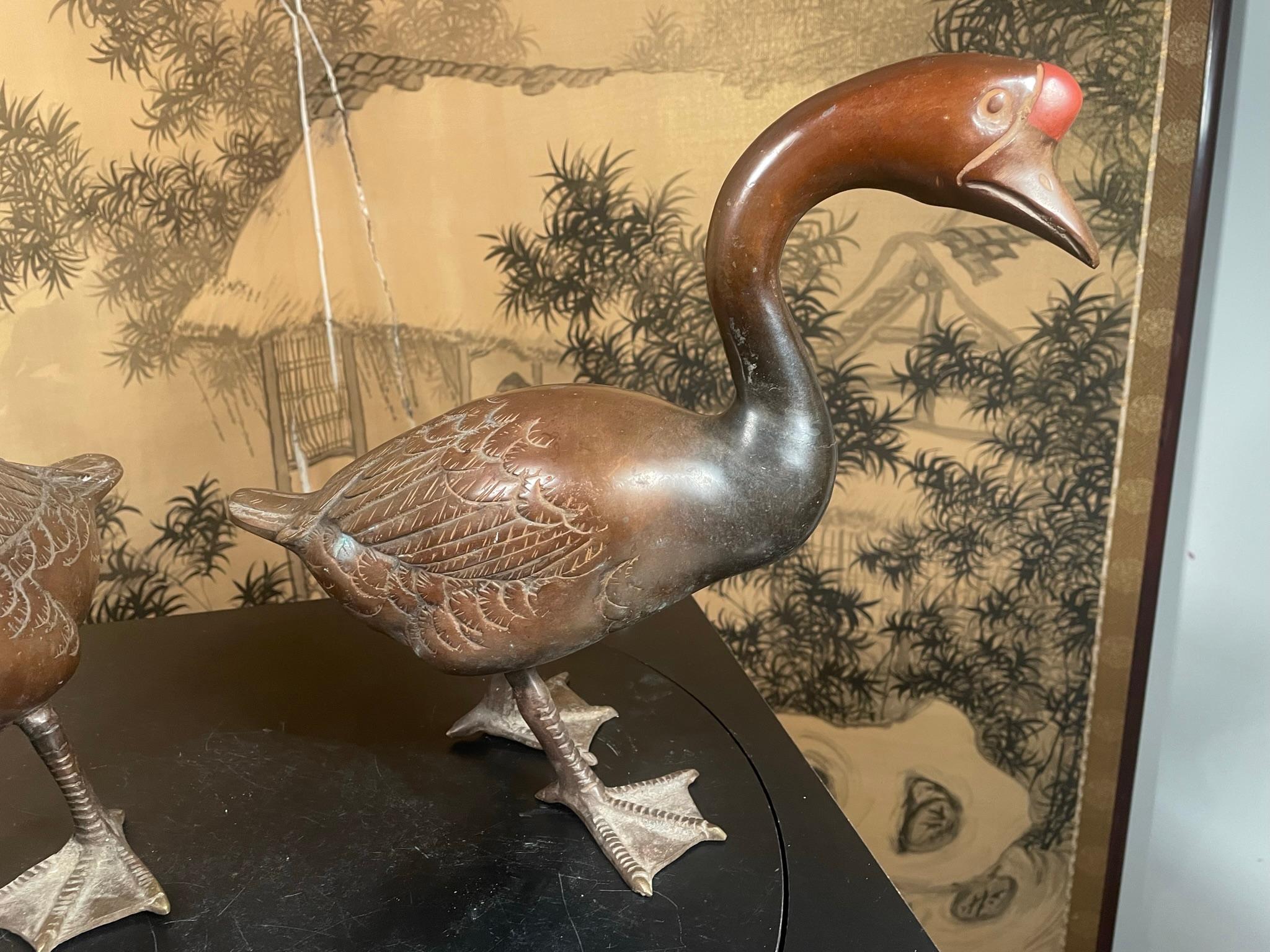 Japan Large Antique Cast Bronze Pair Red Knob Garden Geese, Beautiful Details In Good Condition In South Burlington, VT