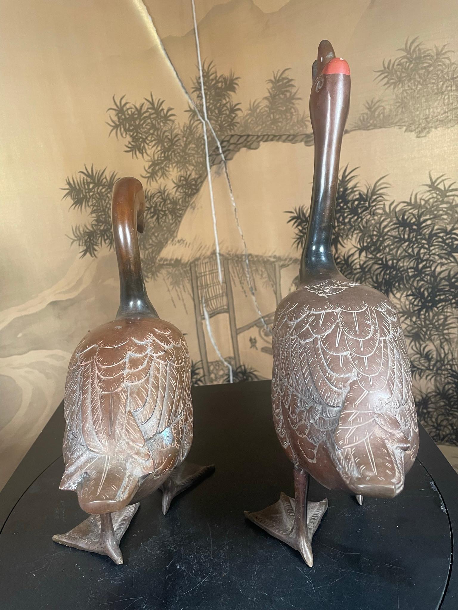 Japan Large Antique Cast Bronze Pair Red Knob Garden Geese, Beautiful Details 2