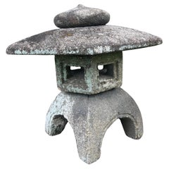 Japan Large Antique Stone Classic Yukimi Lantern Beautiful Lichen And Details