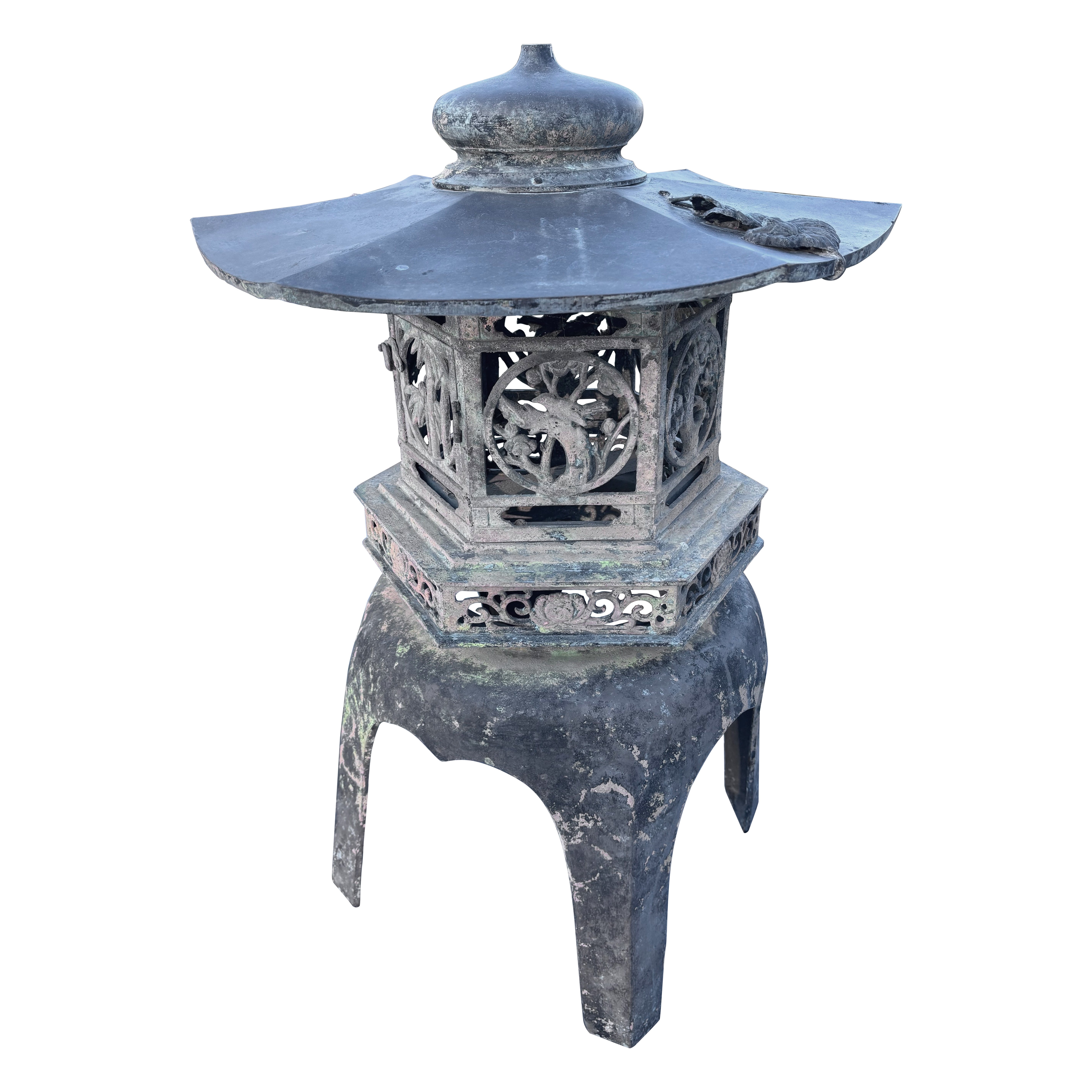 Japan Large Old Bronze Lantern with Beautiful Details